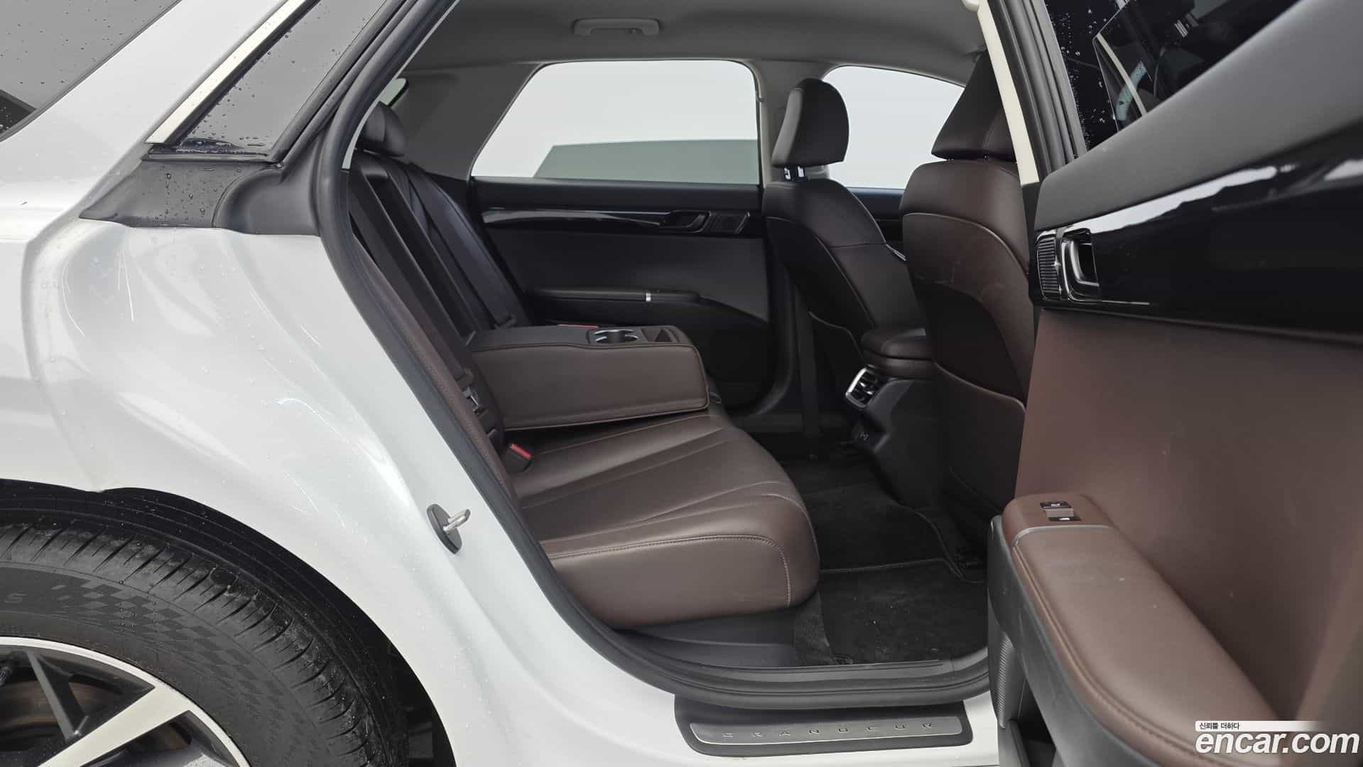 Grandeur Hyundai 2022.11-OPTION-016