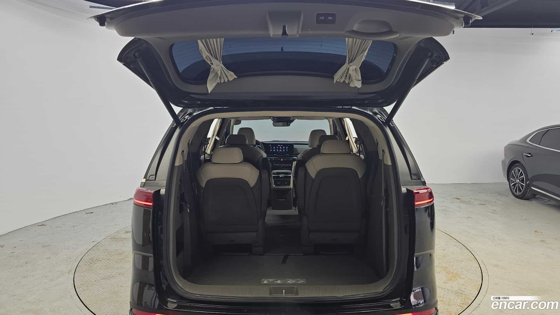 Canival Kia 2023.1-OPTION-024