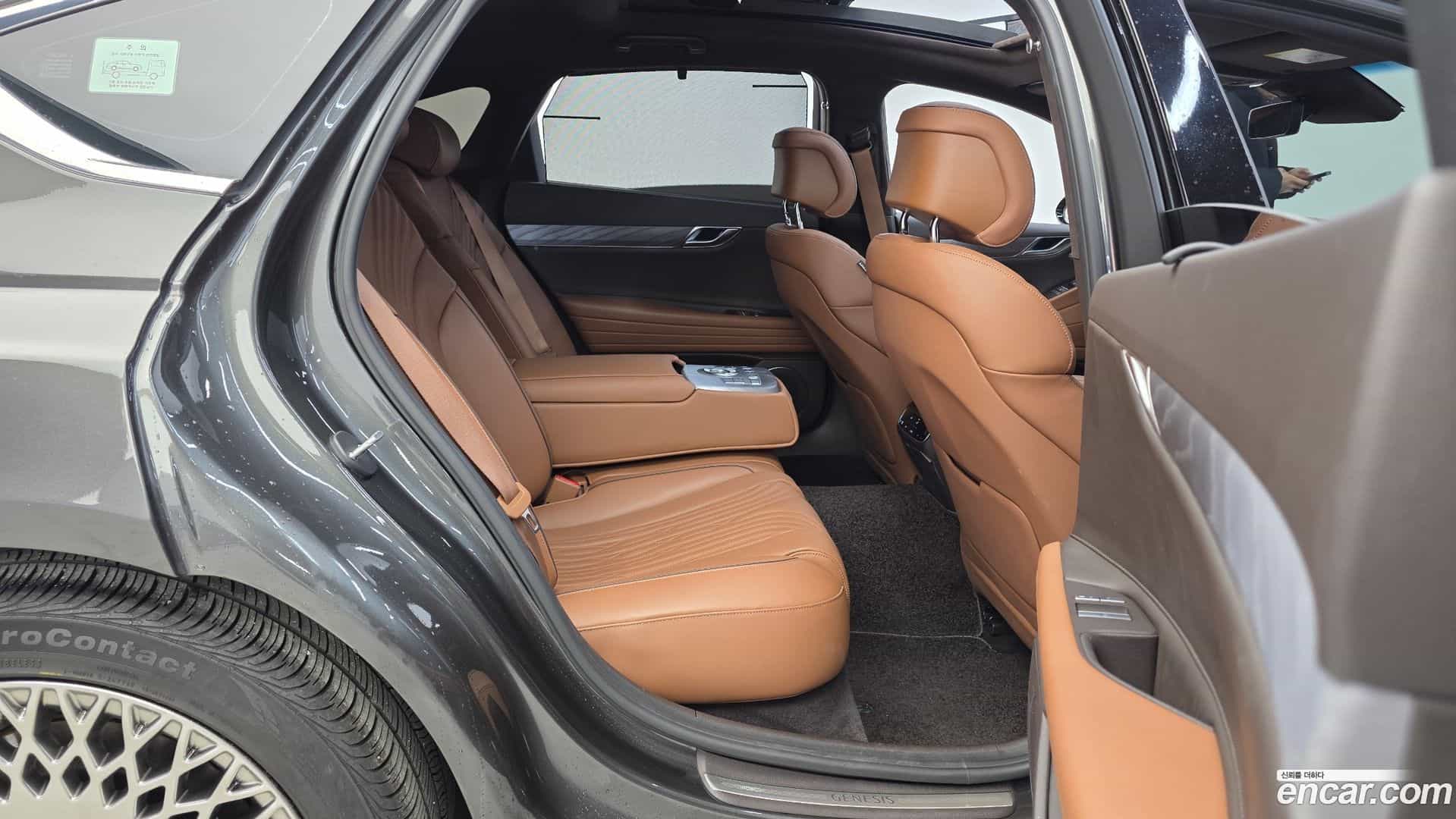 G80 Genesis 2022.1-OPTION-016