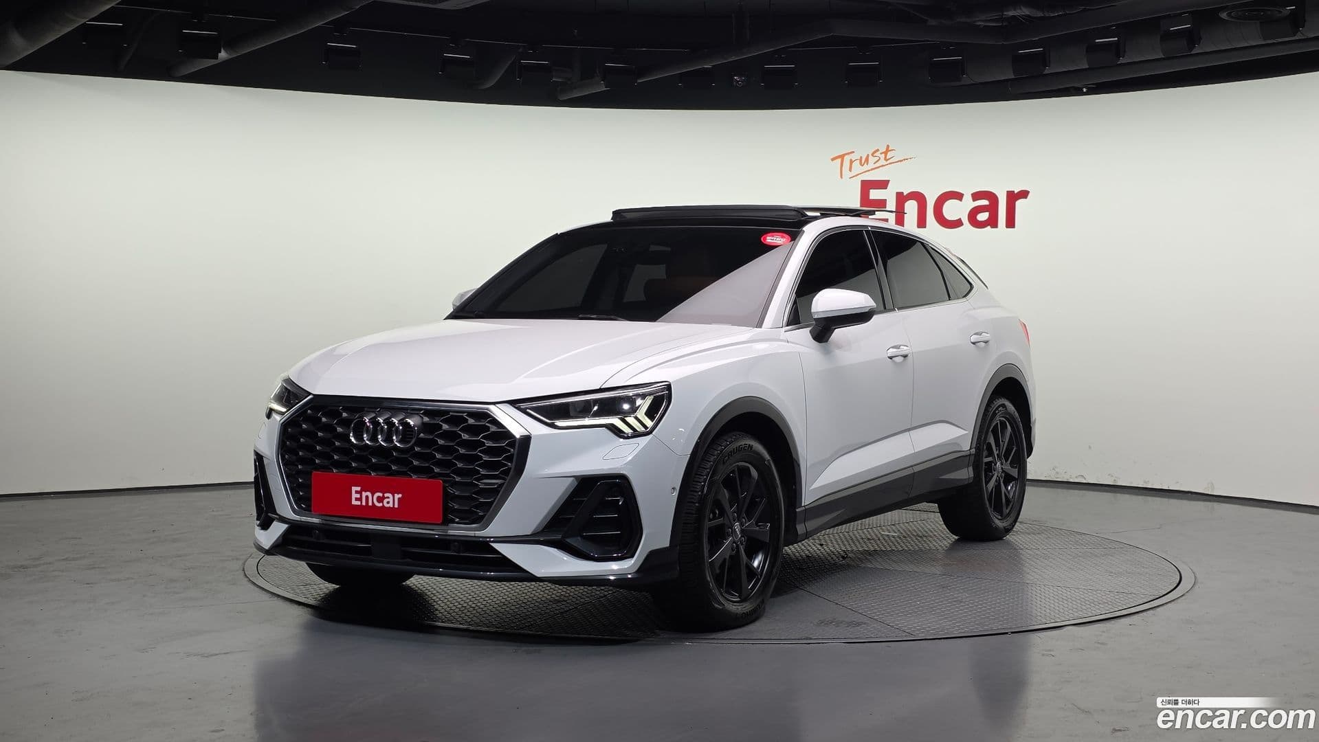 Main__Slider__Photo:Q3 Audi 2020.7-0