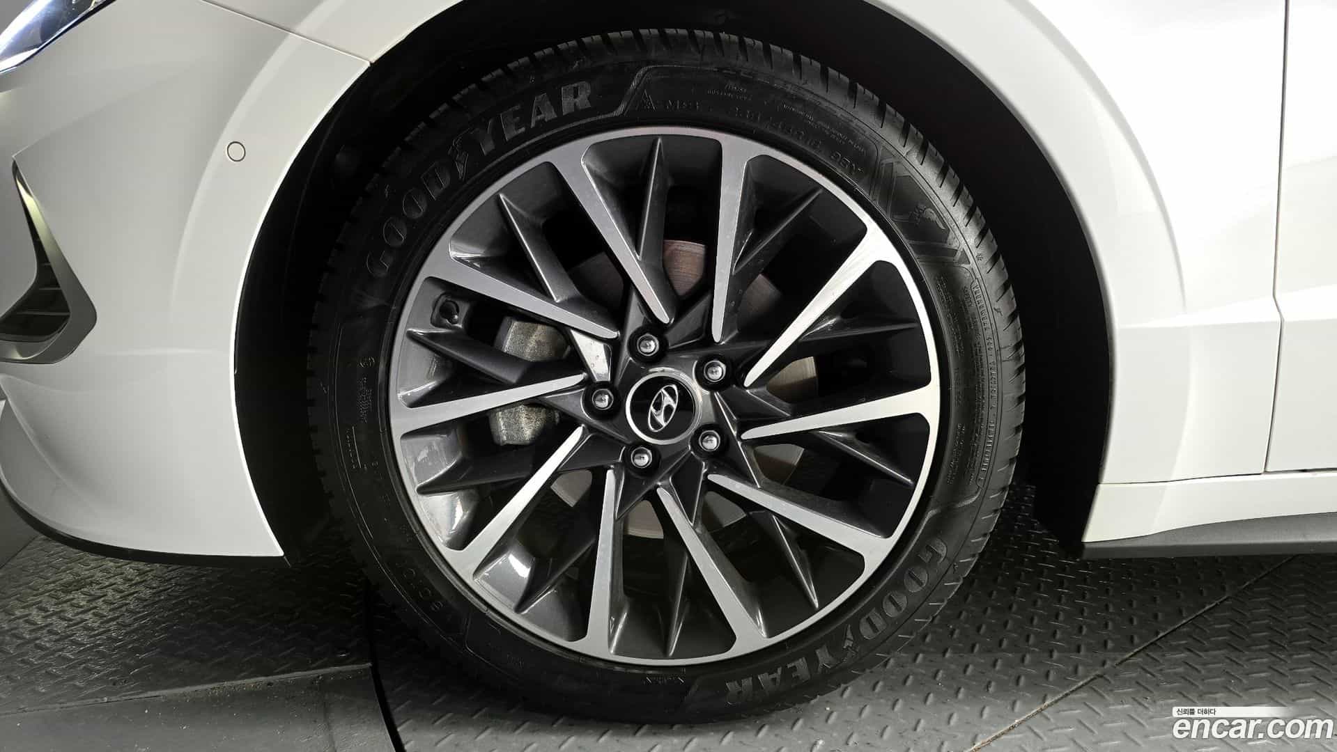Sonata Hyundai 2019.6-OUTER-005
