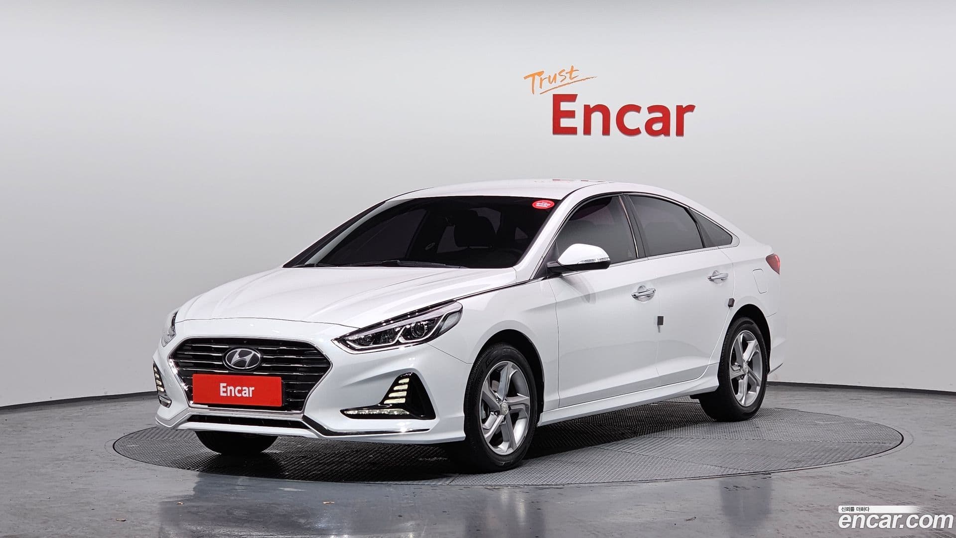 Main__Slider__Photo:Sonata Hyundai 2018.1-0