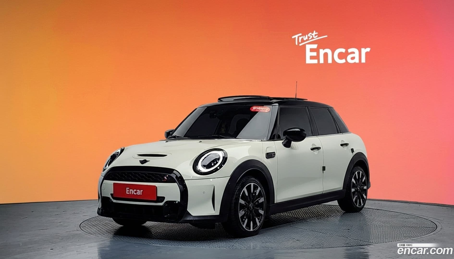 Main__Slider__Photo:Cooper Mini 2022.2-0