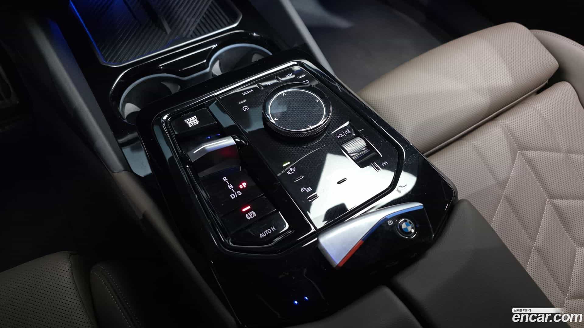 5-Series BMW 2024.1-INNER-009