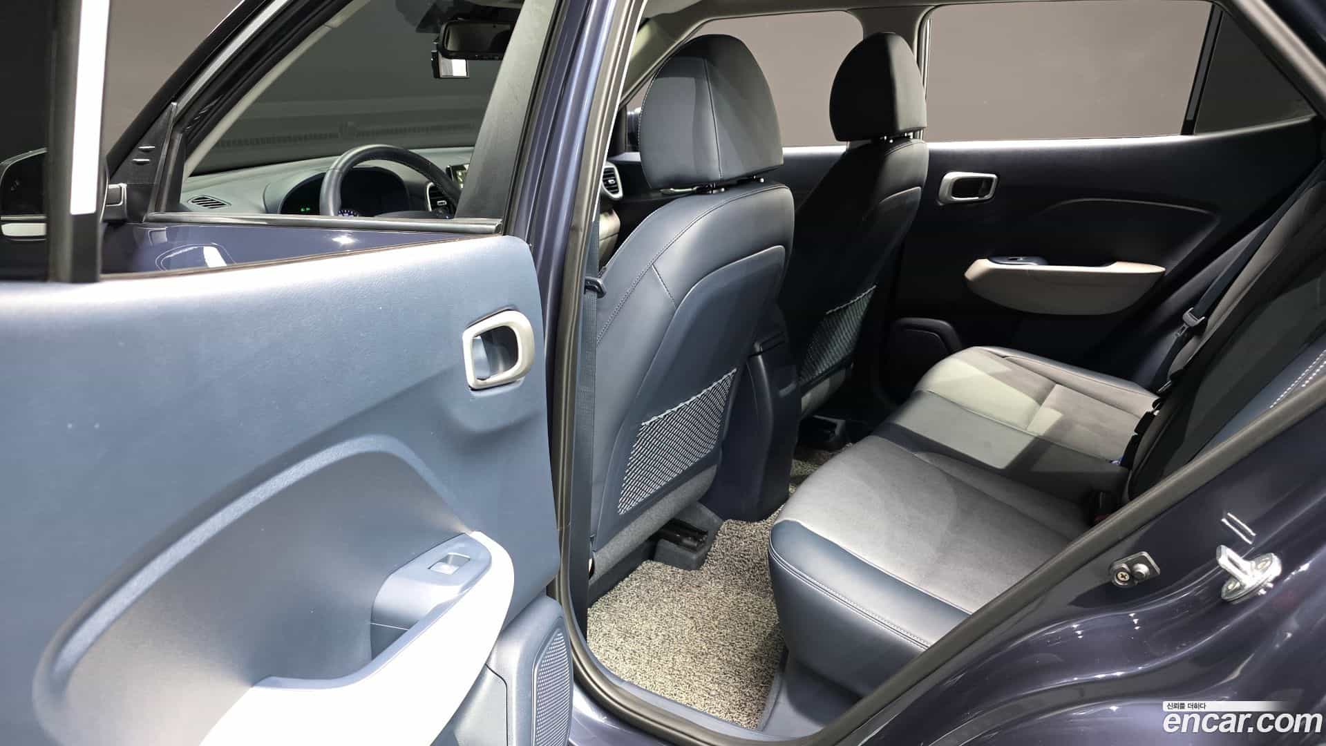Venue Hyundai 2019.8-OPTION-016