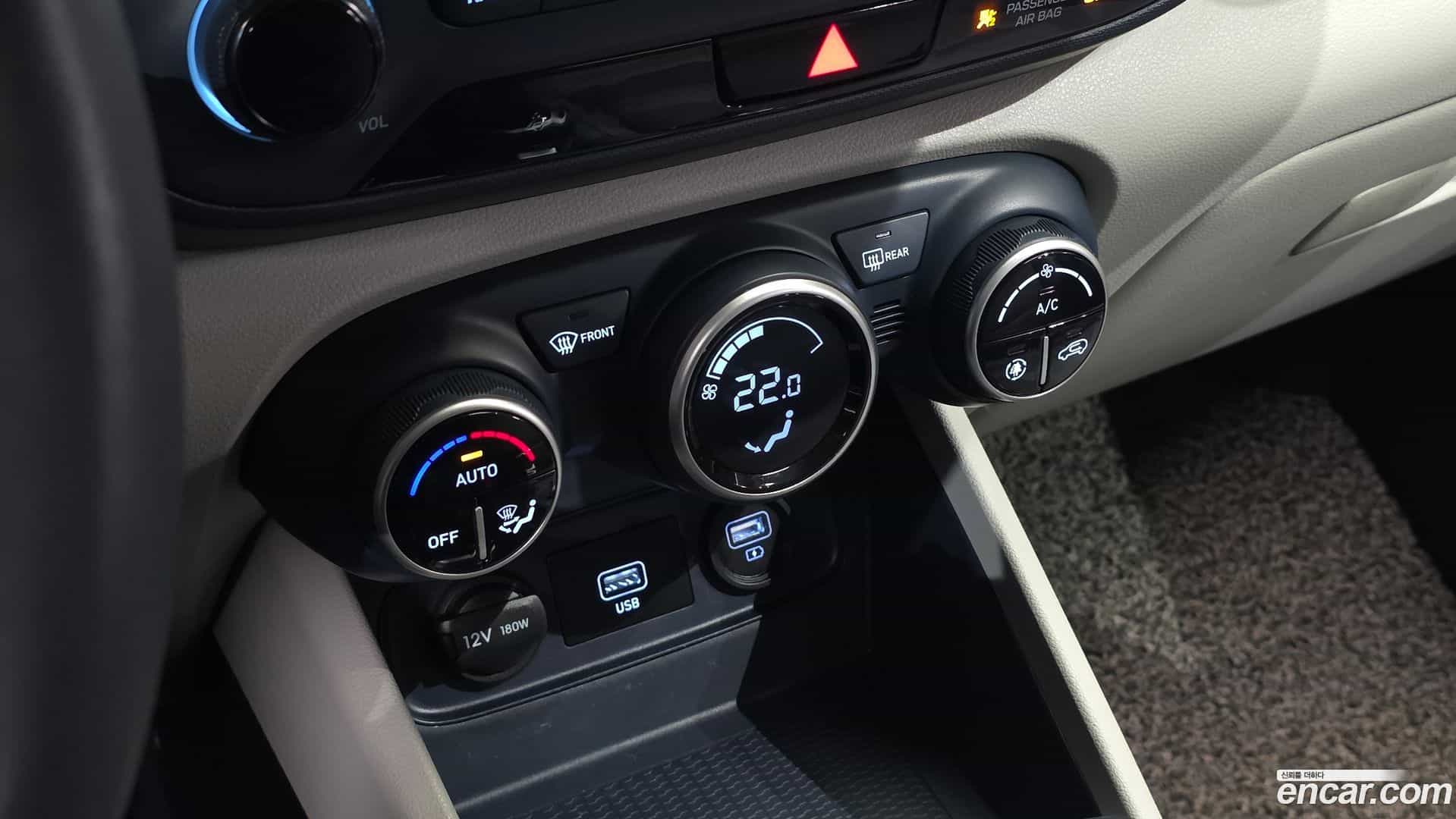 Venue Hyundai 2019.8-OPTION-022