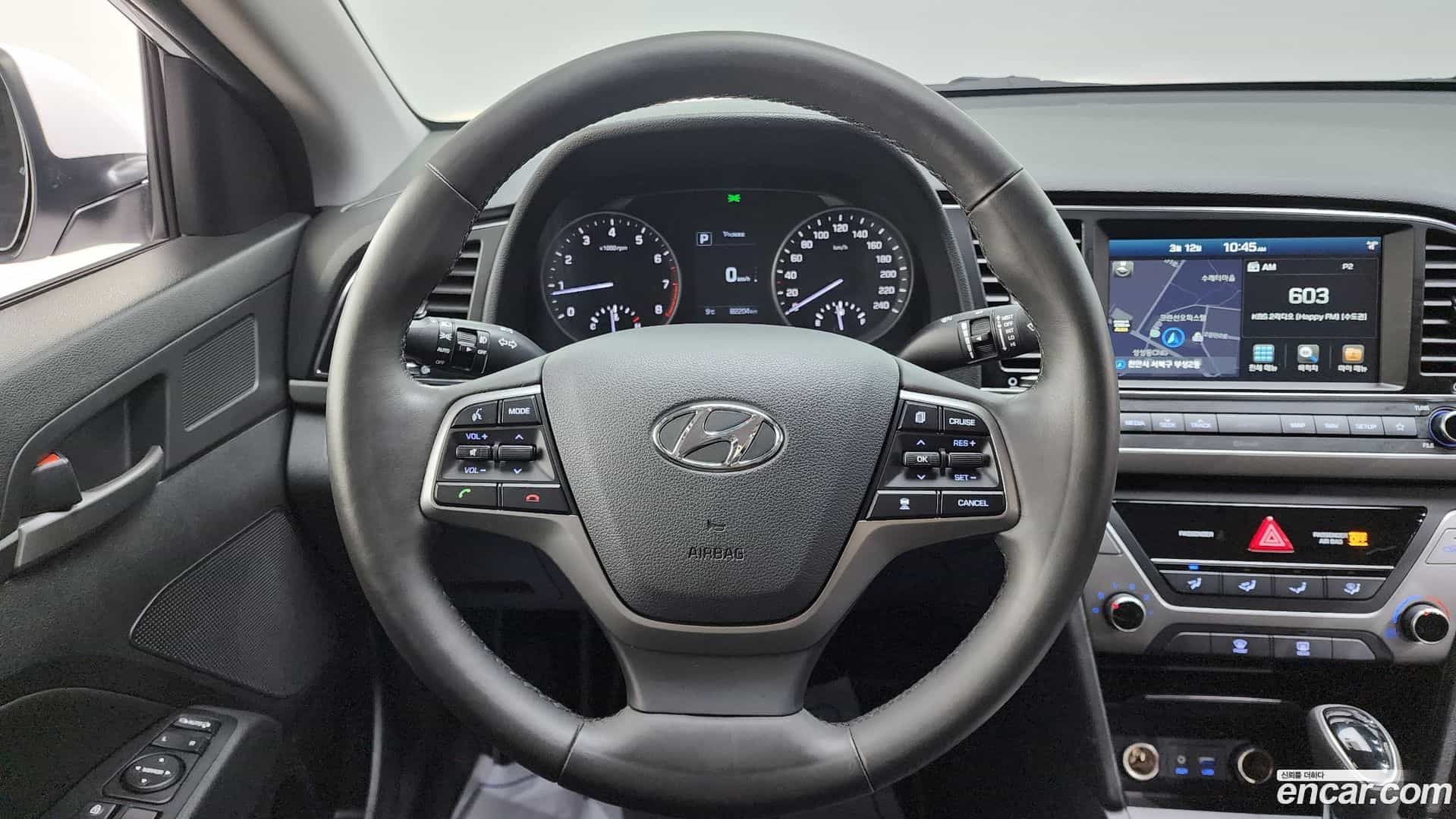AVANTE Hyundai 2018.8-OPTION-019