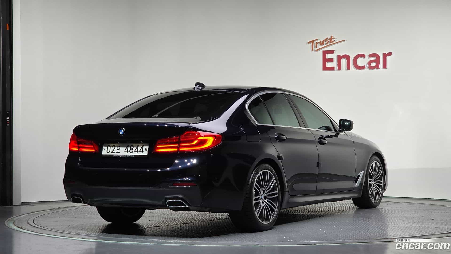 5-Series BMW 2019.1-OUTER-002