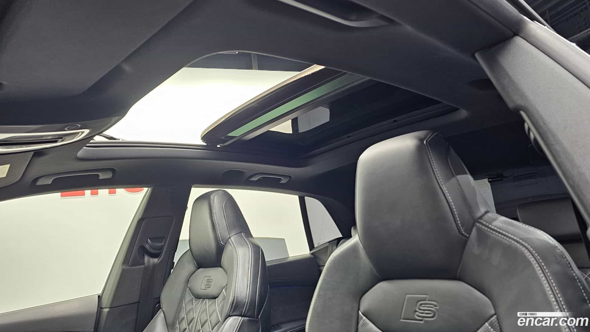Q8 Audi 2021.1-OPTION-023