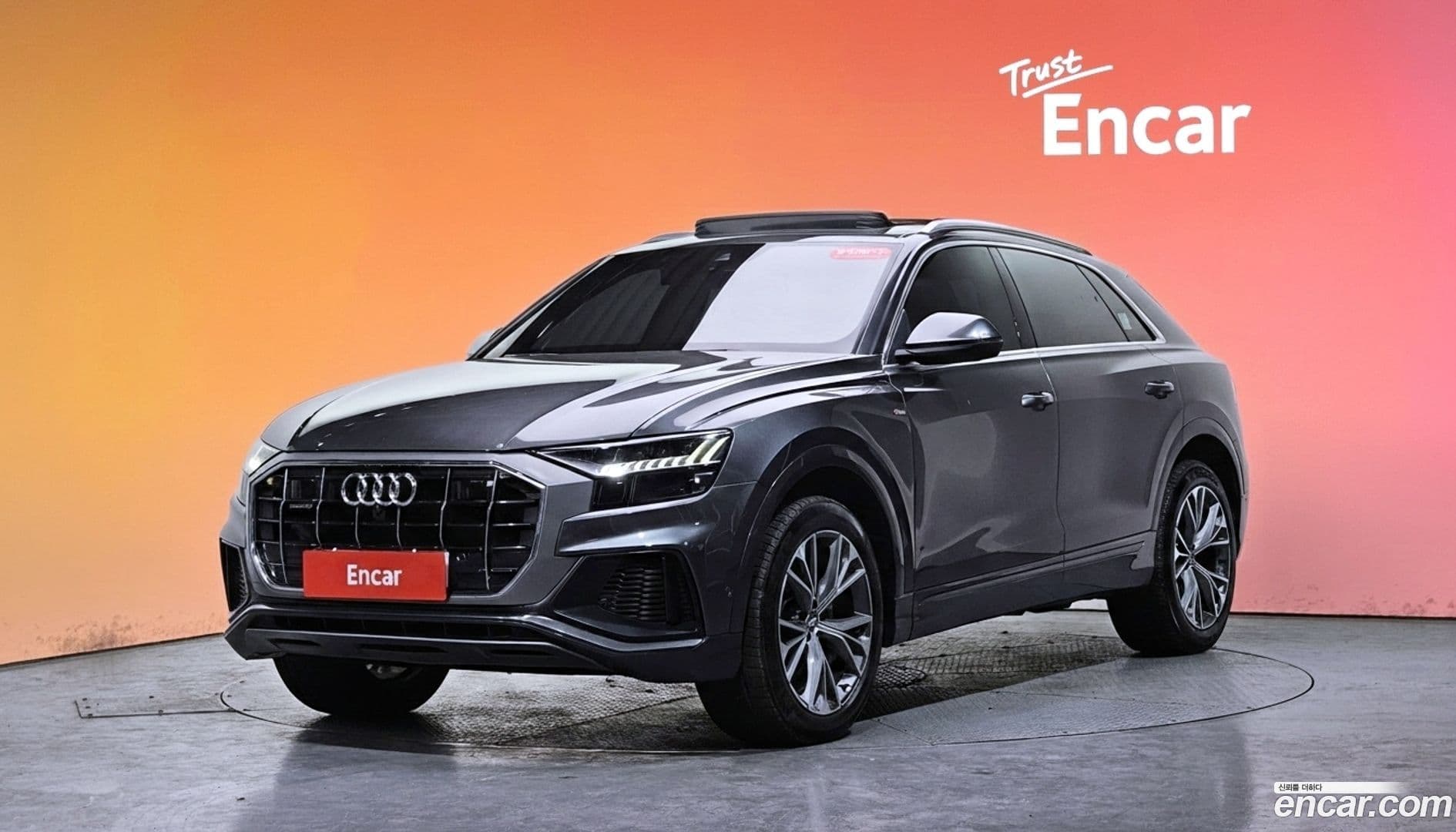 Main__Slider__Photo:Q8 Audi 2021.1-0