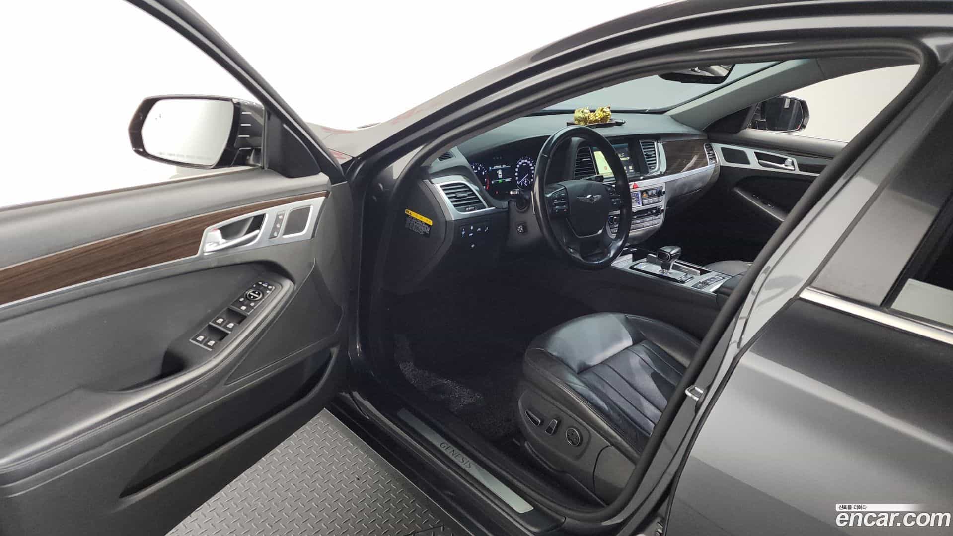 G80 Genesis 2018.8-INNER-010