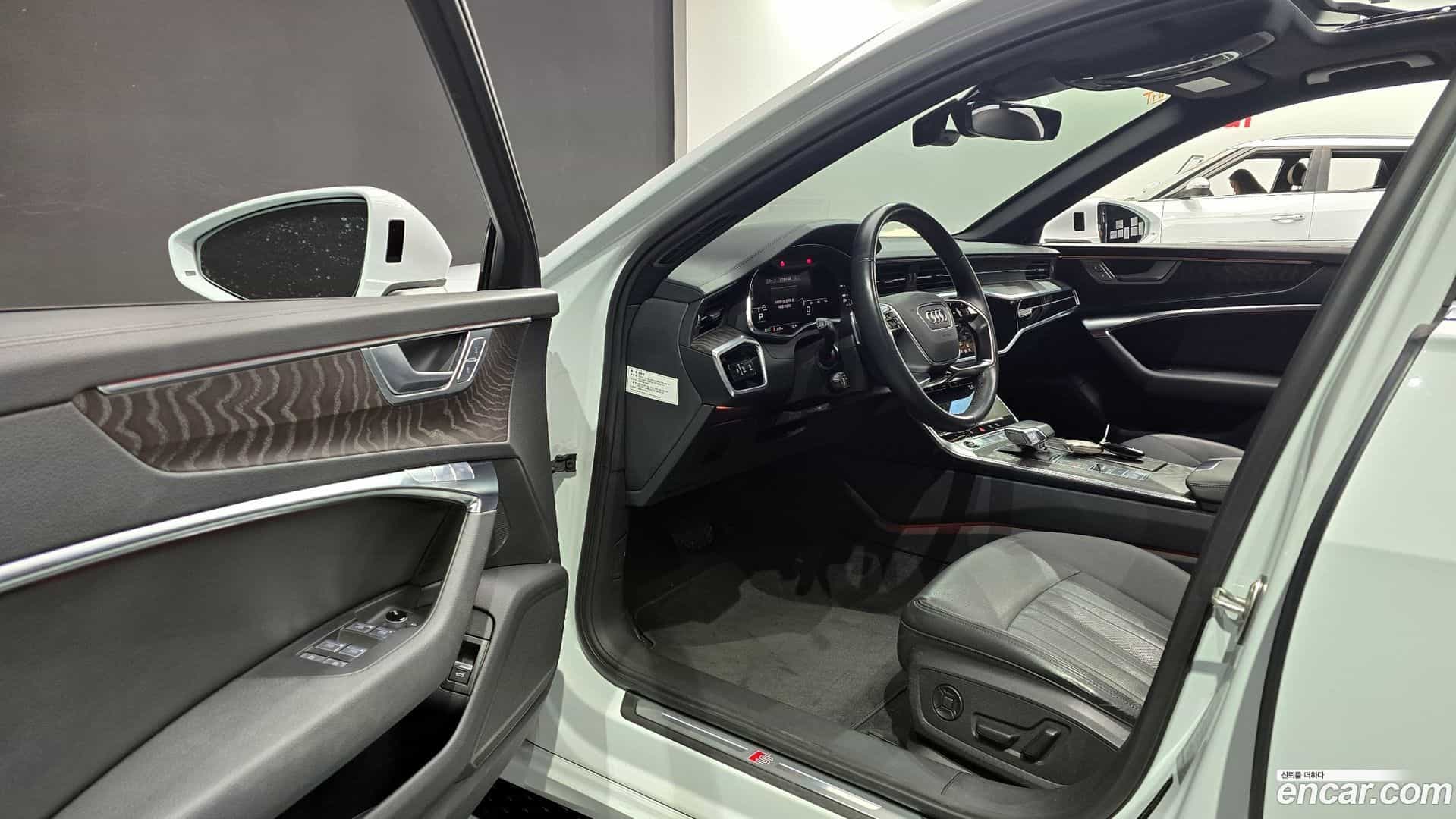 A6 Audi 2022.4-OPTION-015