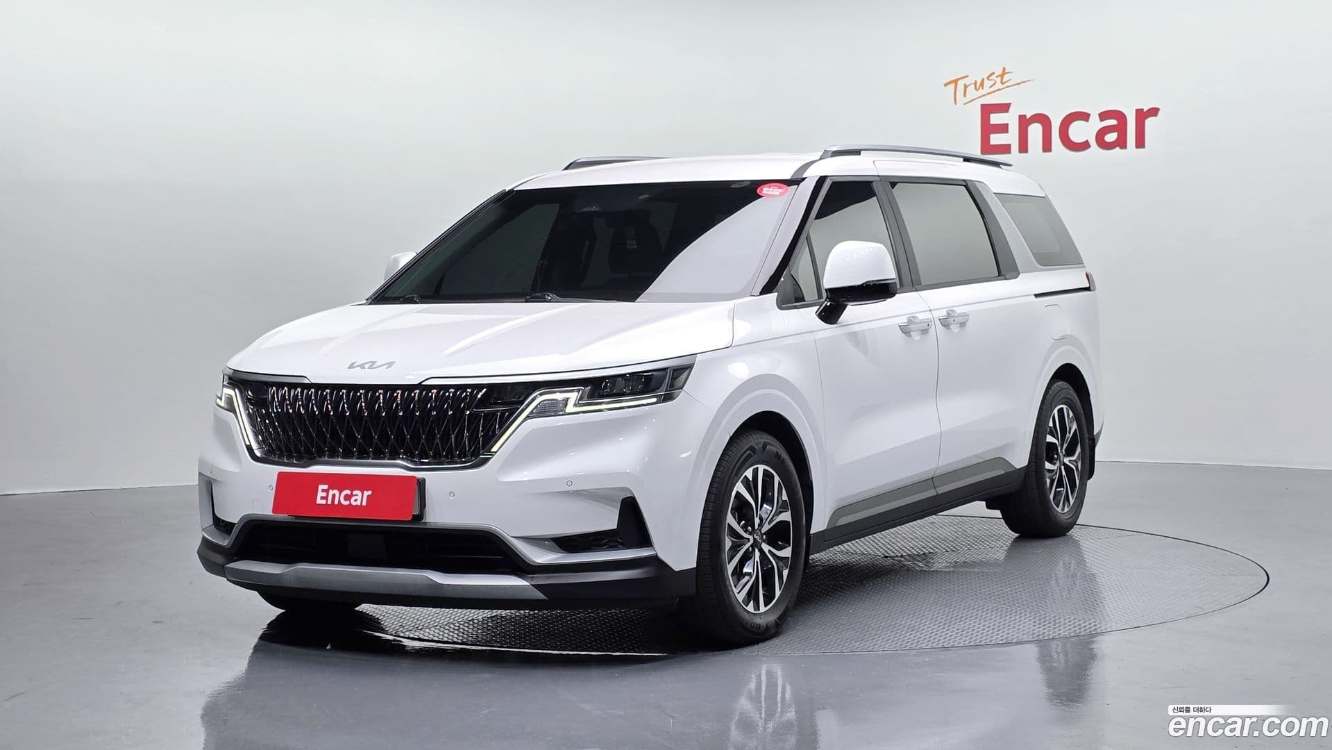 Main__Slider__Photo:Canival Kia 2021.7-0