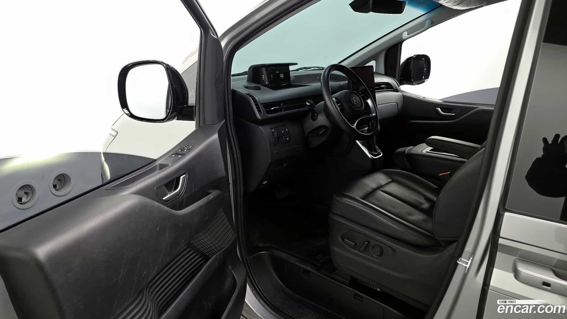 Staria Hyundai 2023.5-INNER-010