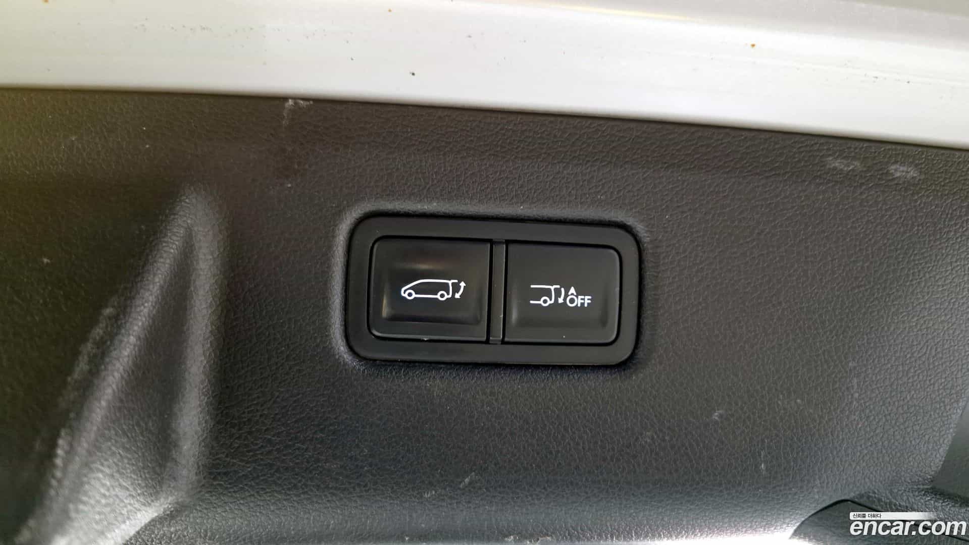 Staria Hyundai 2023.5-OPTION-024