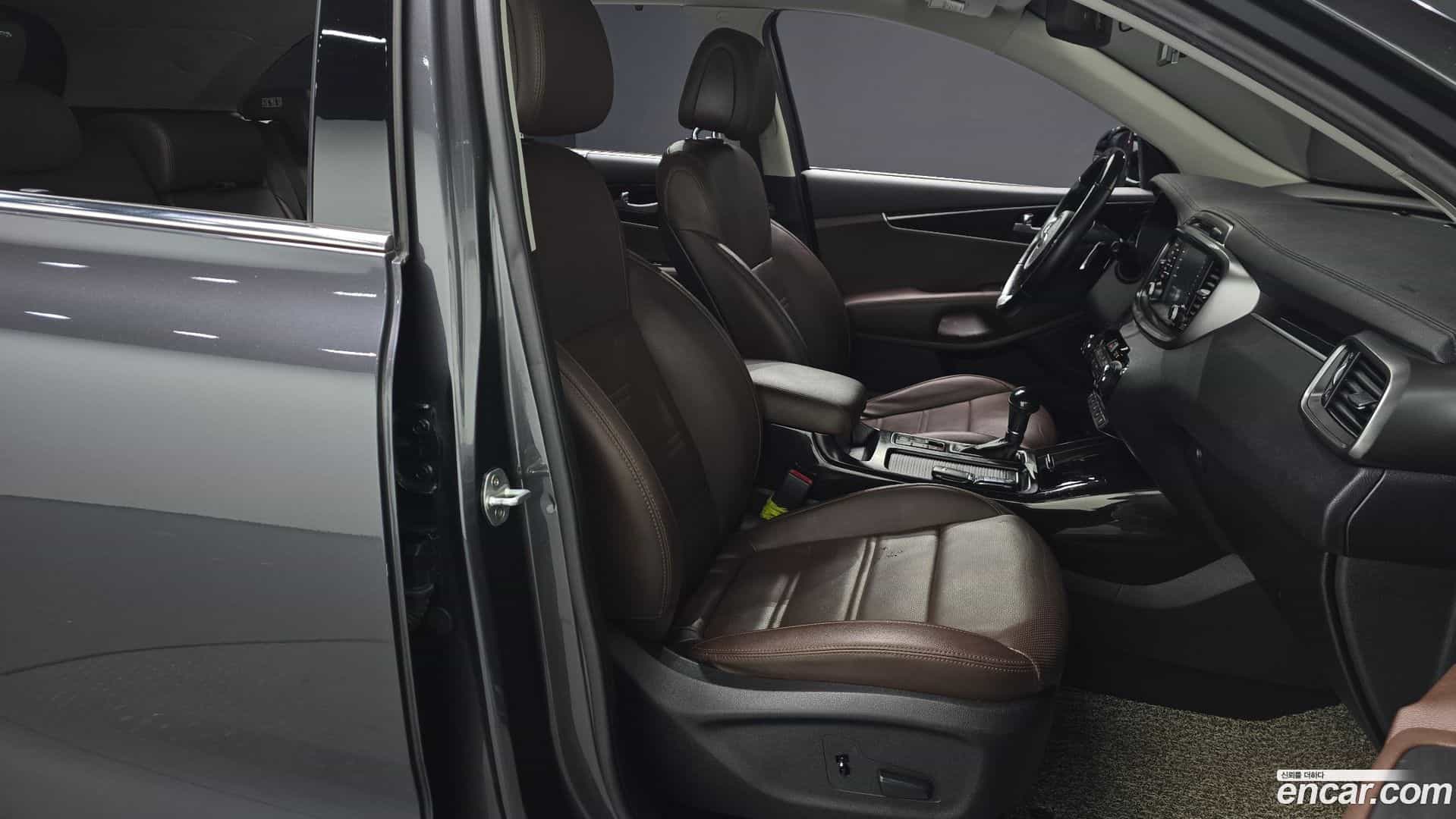 Sorento Kia 2016.9-INNER-010