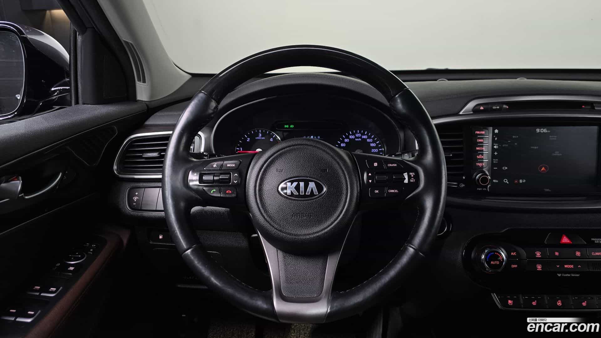 Sorento Kia 2016.9-OPTION-017