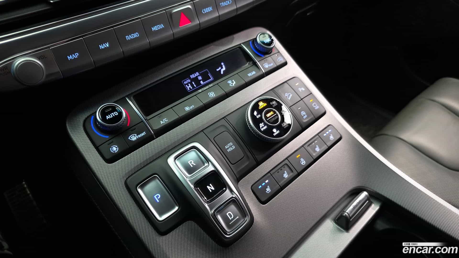 Palisade Hyundai 2021.2-INNER-009
