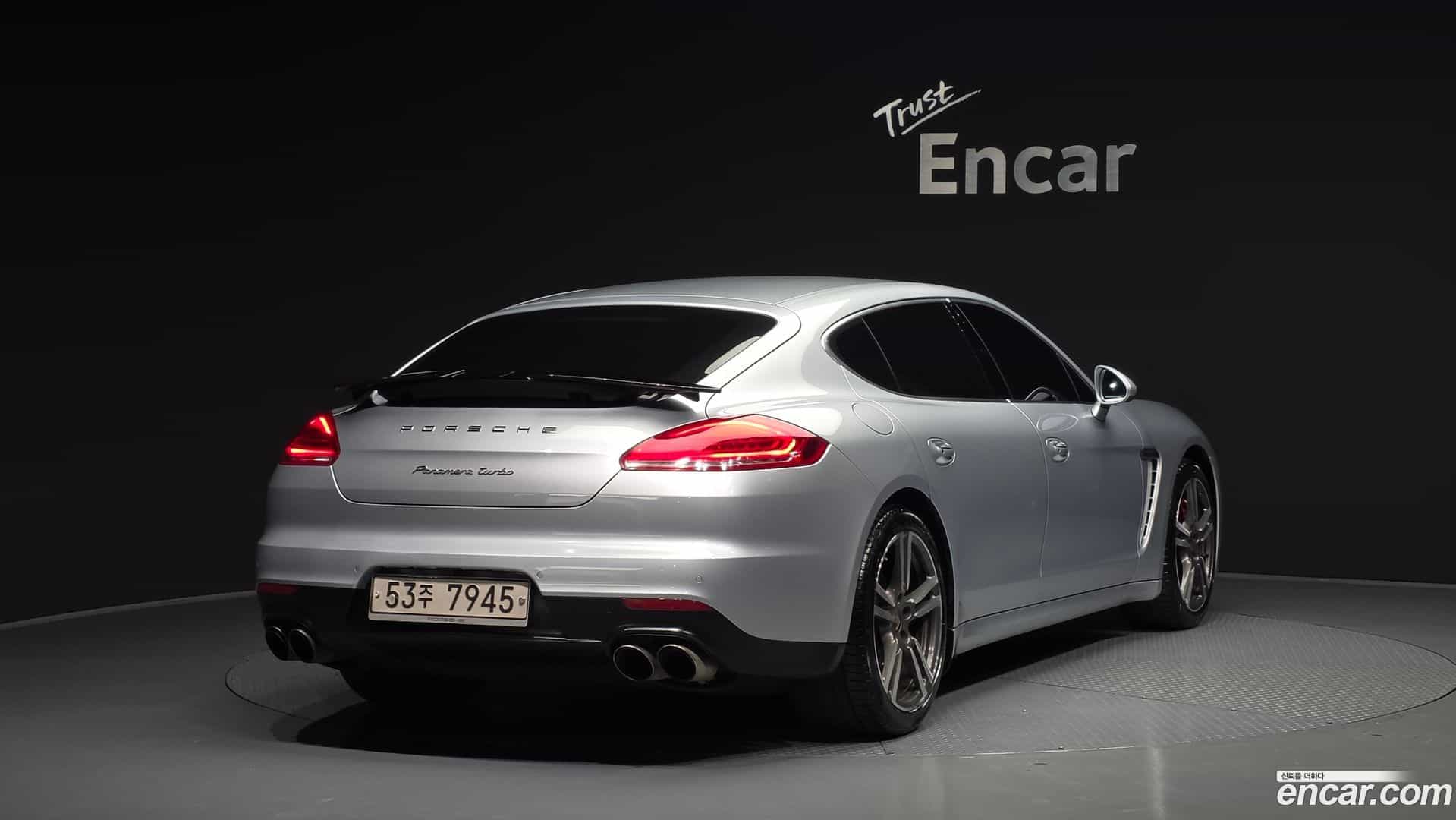Panamera Porsche 2014.11-OUTER-002