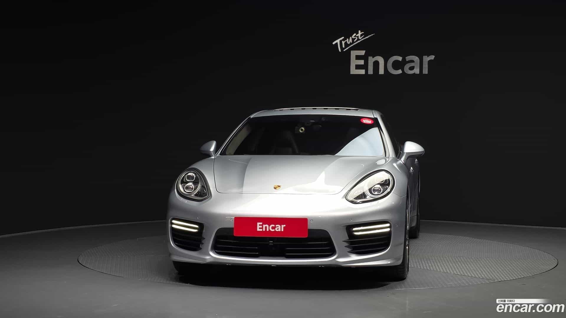 Panamera Porsche 2014.11-OUTER-003