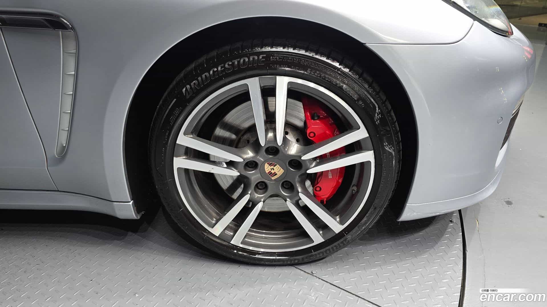 Panamera Porsche 2014.11-OUTER-005
