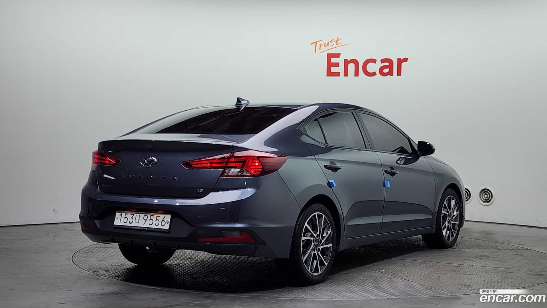 AVANTE Hyundai 2019.8-OUTER-002