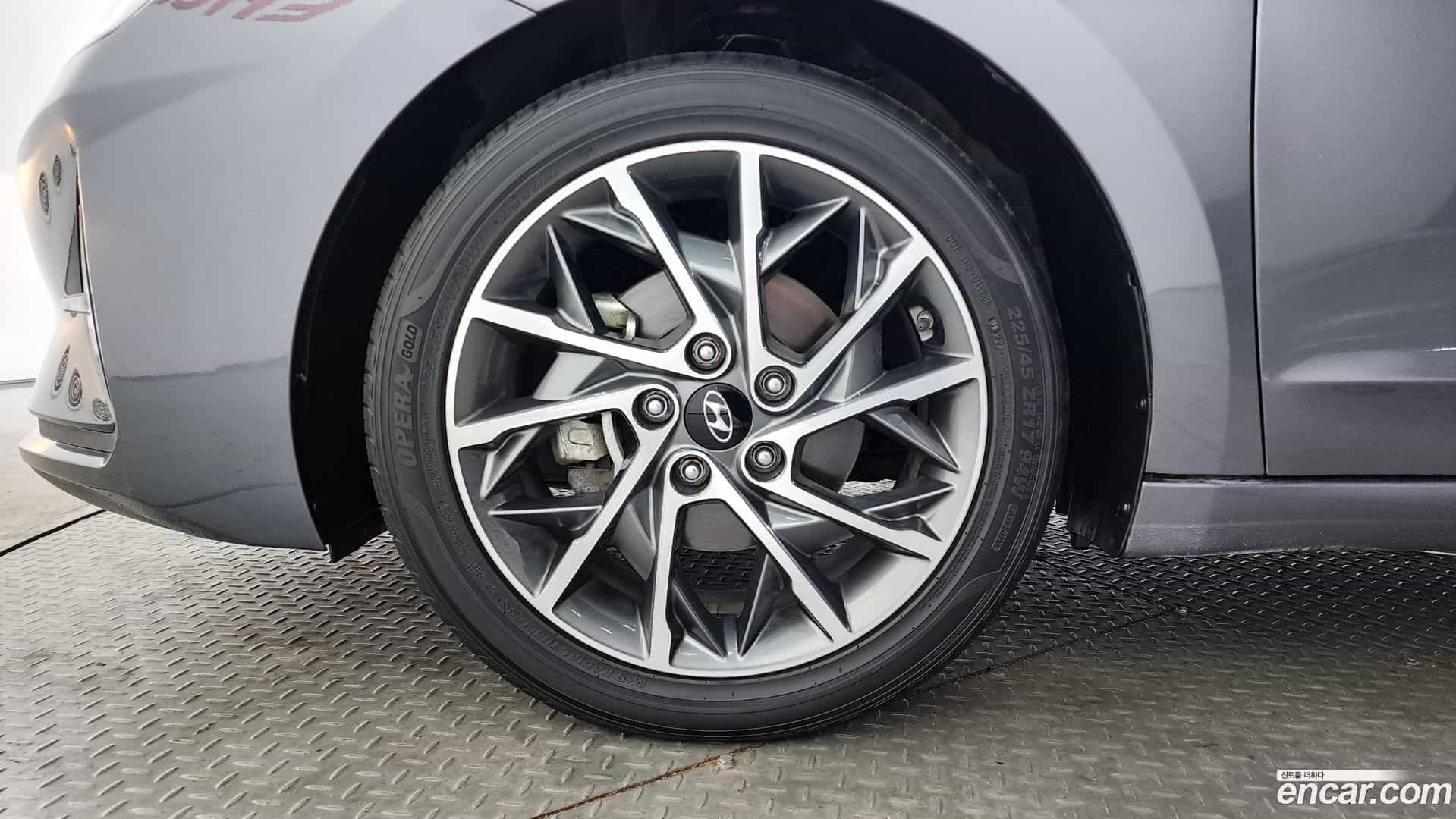 AVANTE Hyundai 2019.8-OUTER-005