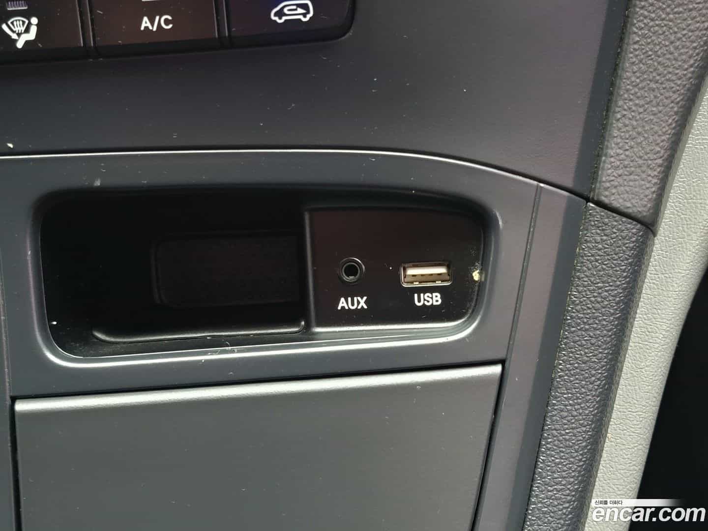 Starex Hyundai 2017.0-OPTION-021
