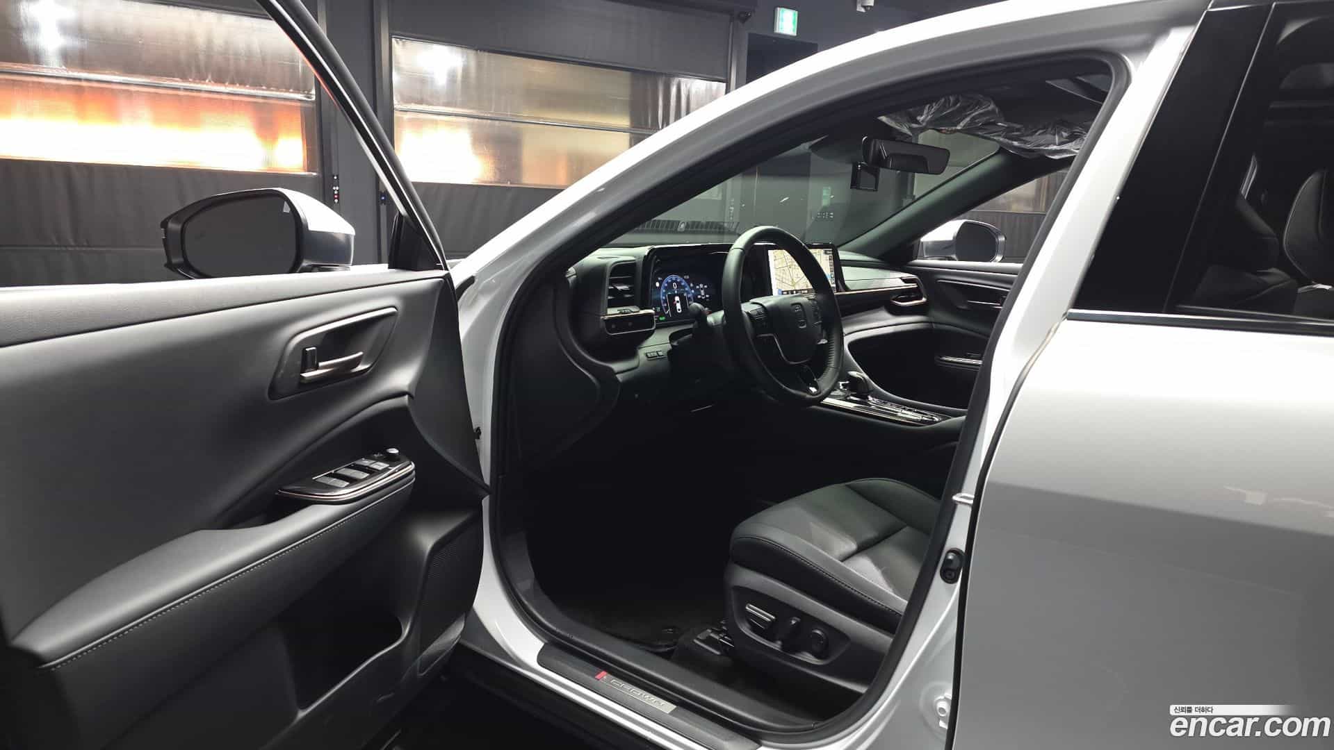 Crown Toyota 2024.5-INNER-010