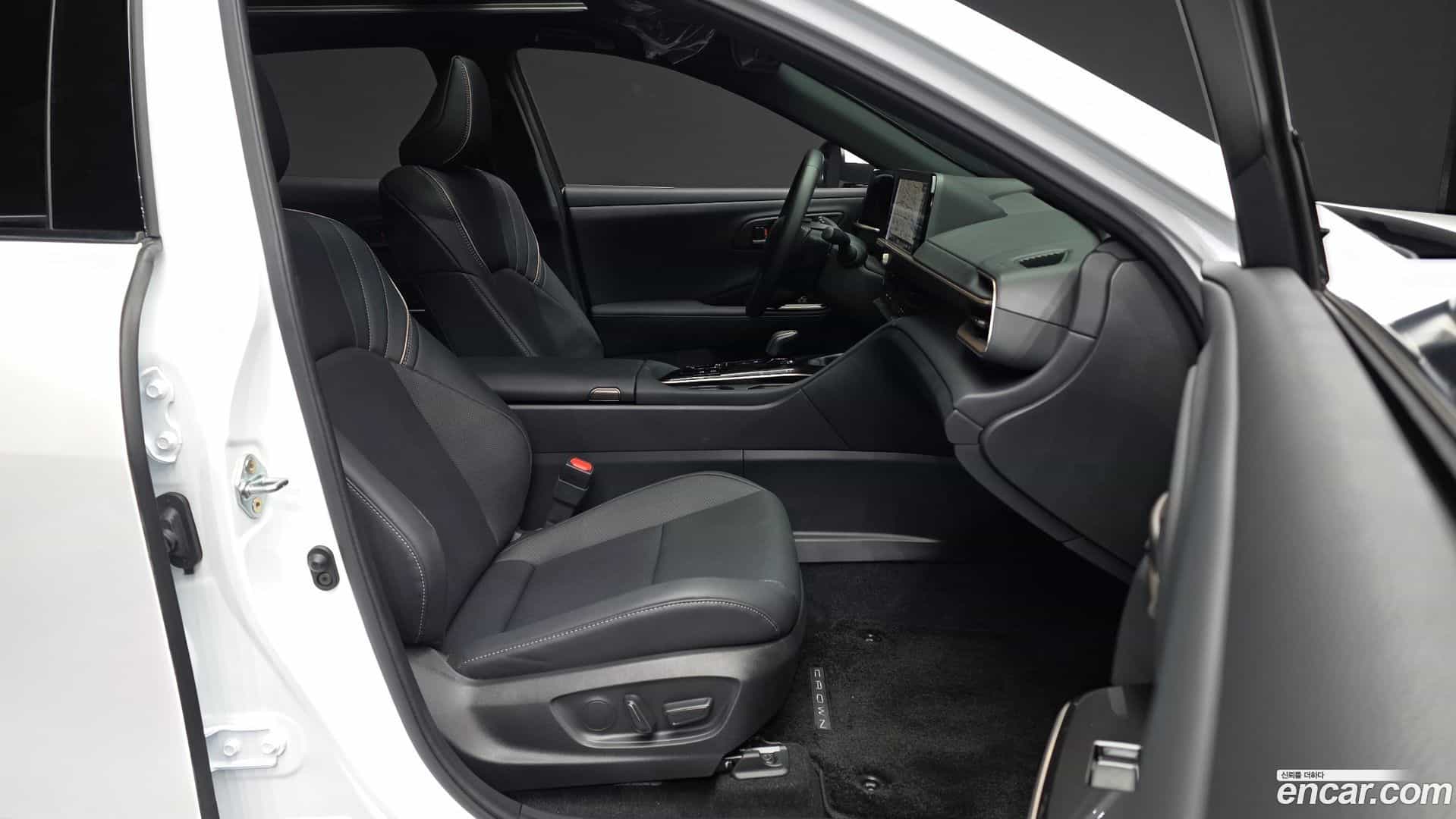 Crown Toyota 2024.5-OPTION-015