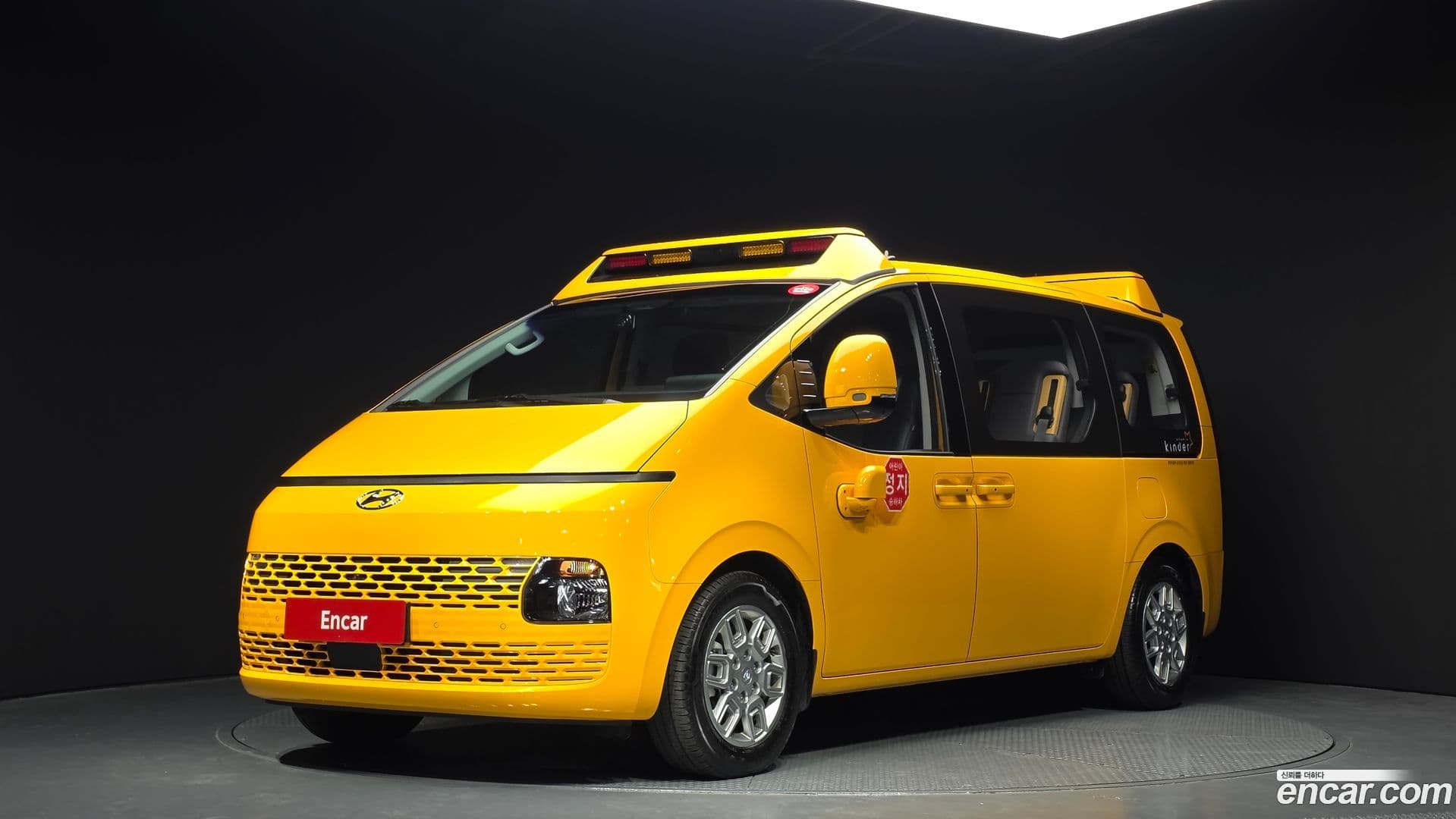 Main__Slider__Photo:Staria Hyundai 2024.2-0