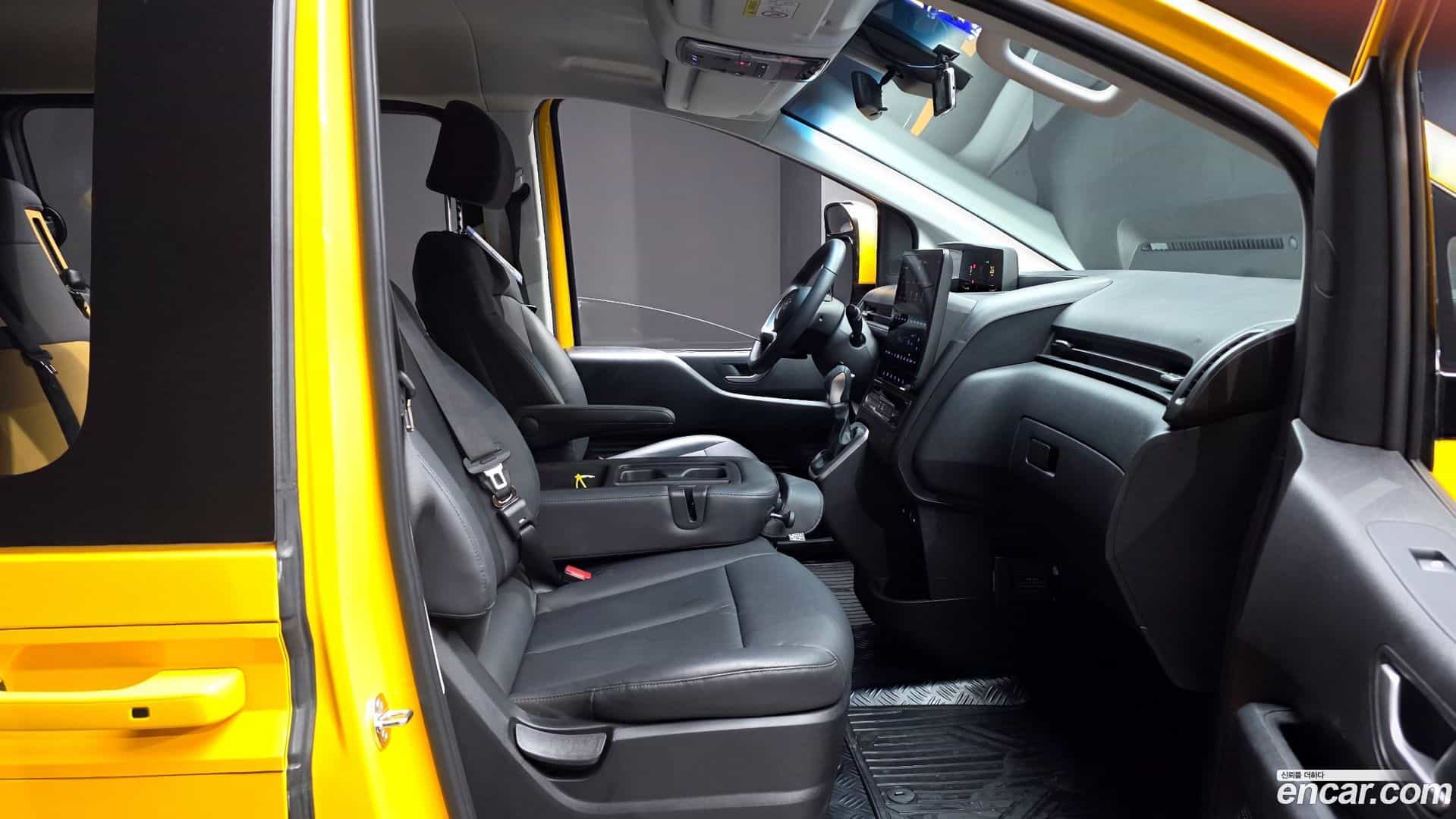 Staria Hyundai 2024.2-INNER-010