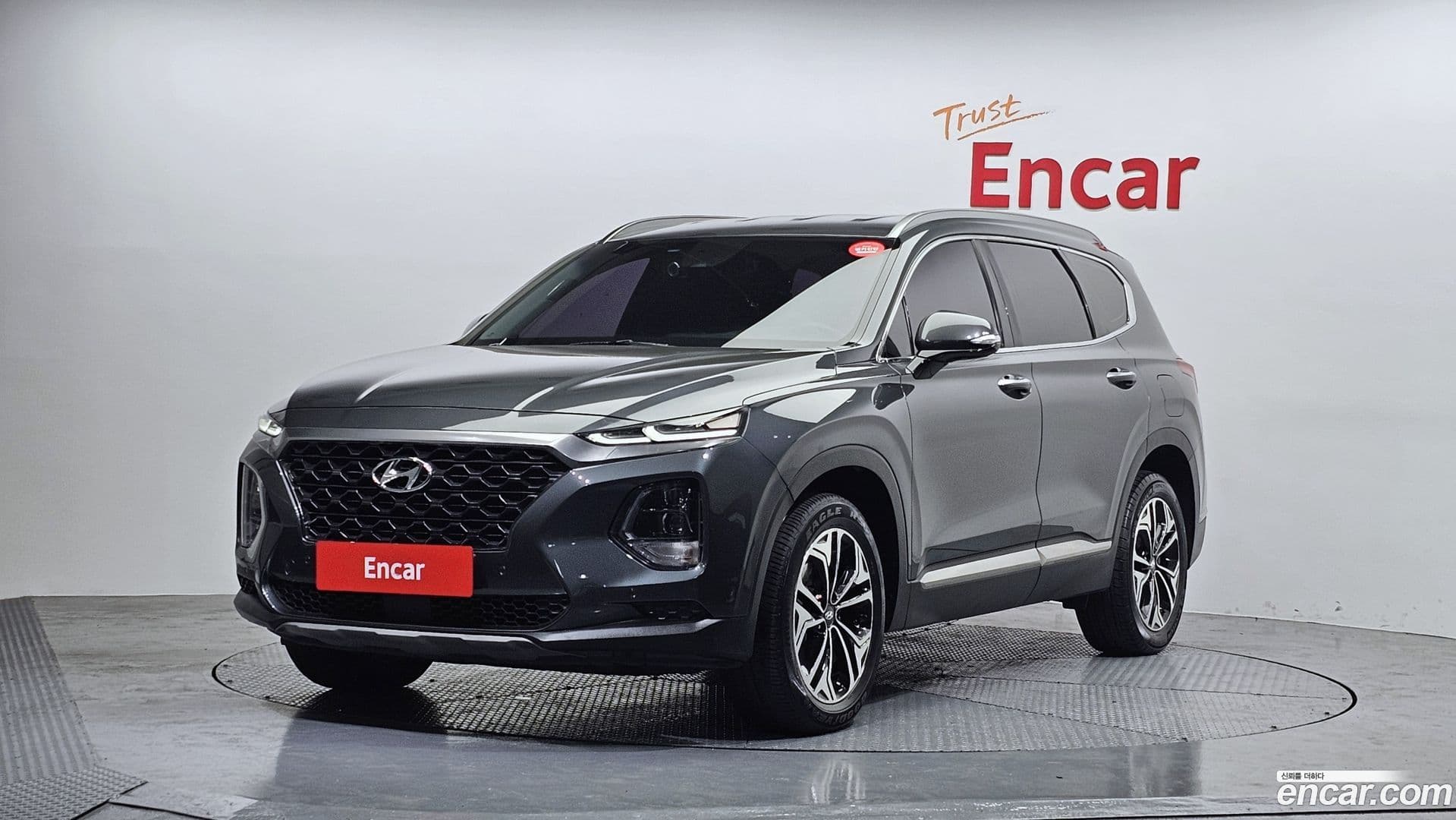 Main__Slider__Photo:Santafe Hyundai 2018.9-0