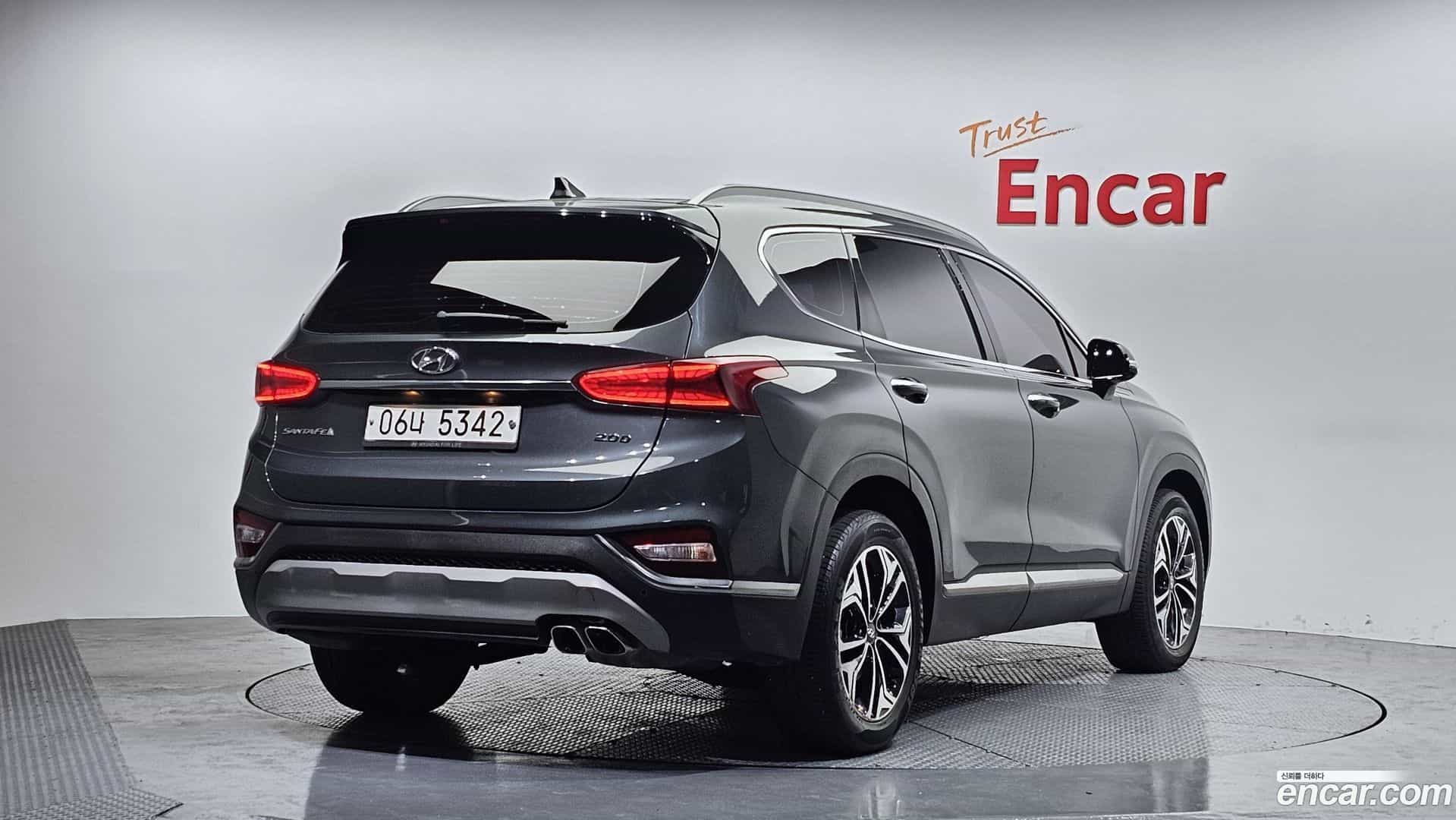 Santafe Hyundai 2018.9-OUTER-002