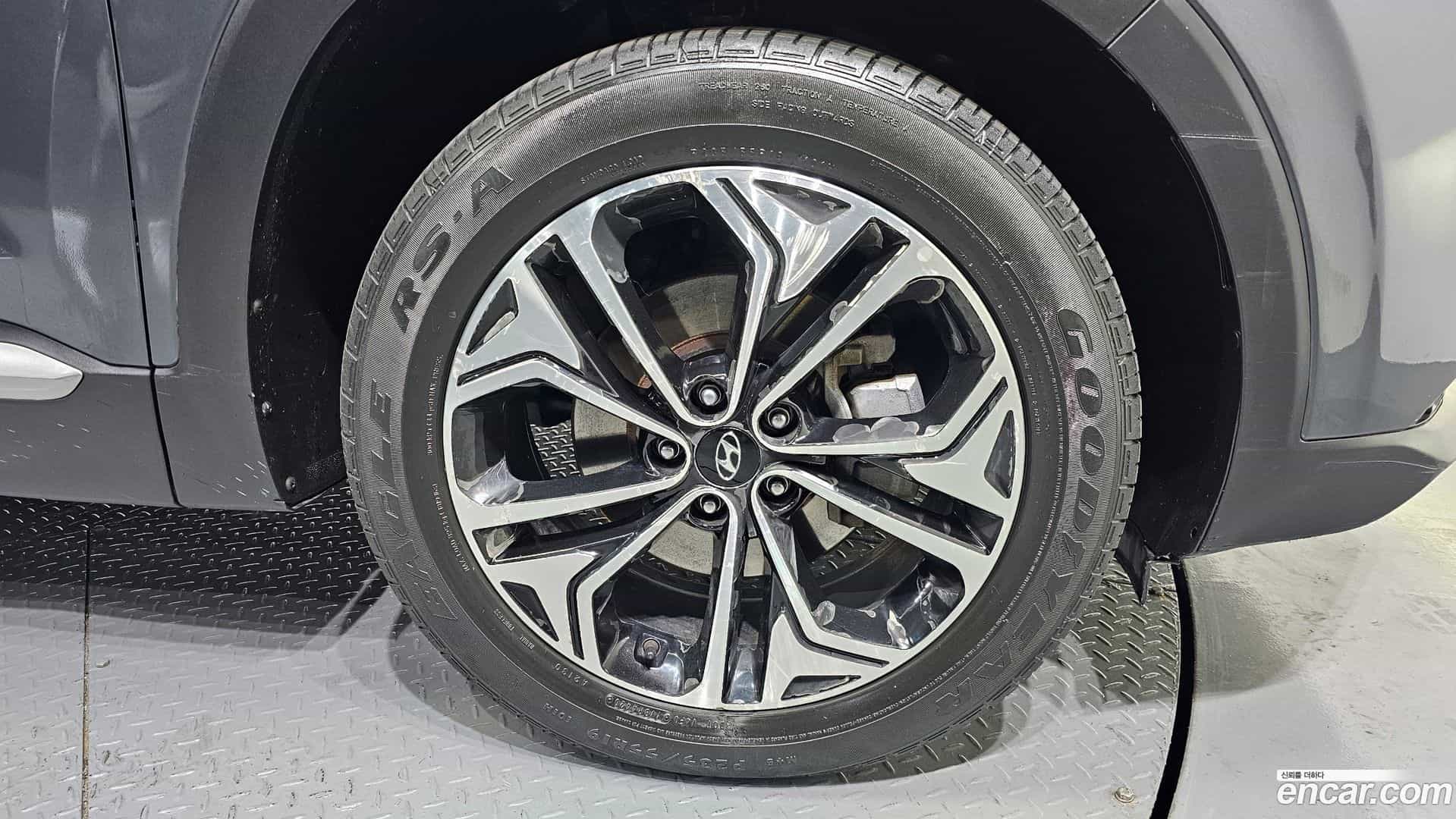 Santafe Hyundai 2018.9-OUTER-005