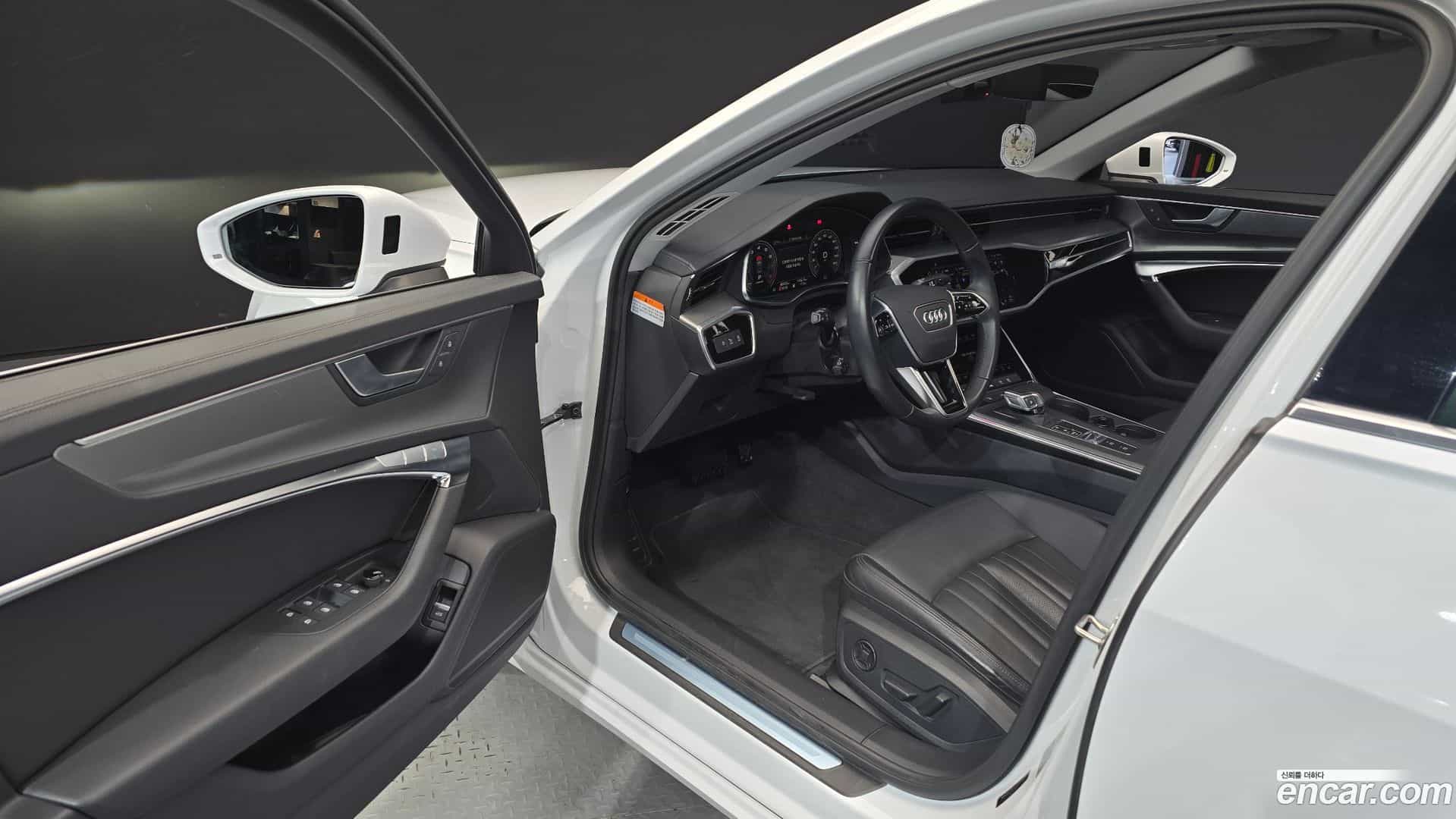 A6 Audi 2022.11-INNER-010