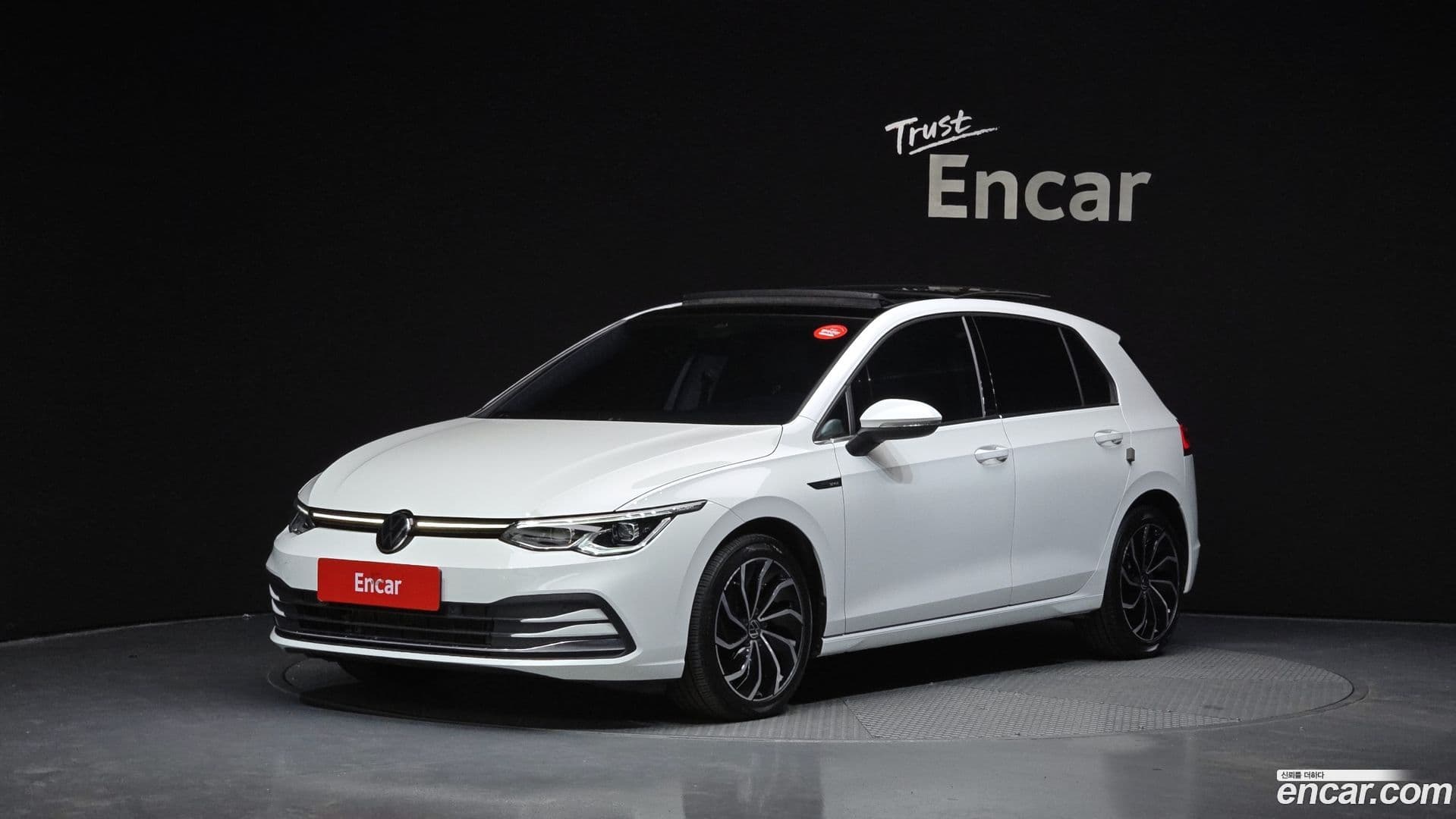 Main__Slider__Photo:Golf Volkswagen 2022.6-0