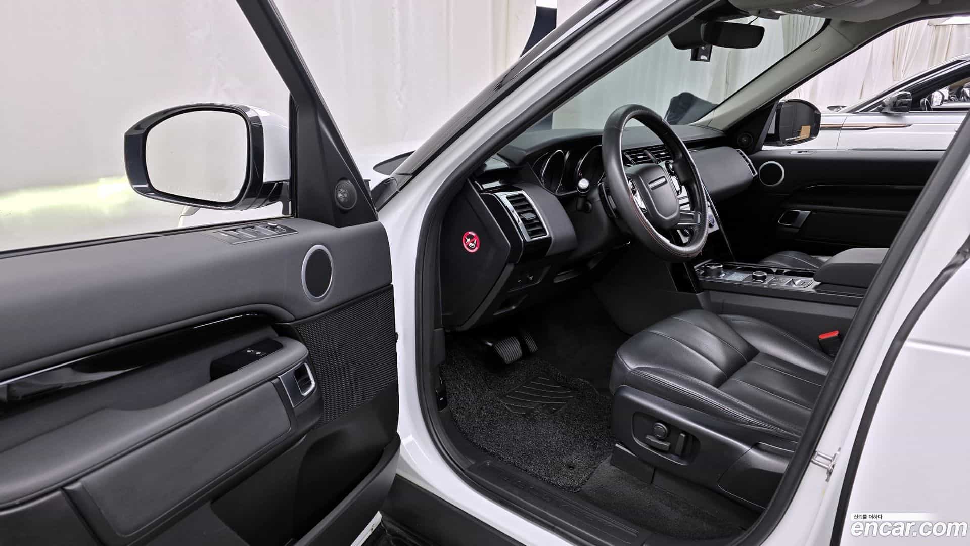 Discovery Land Rover 2019.1-INNER-010