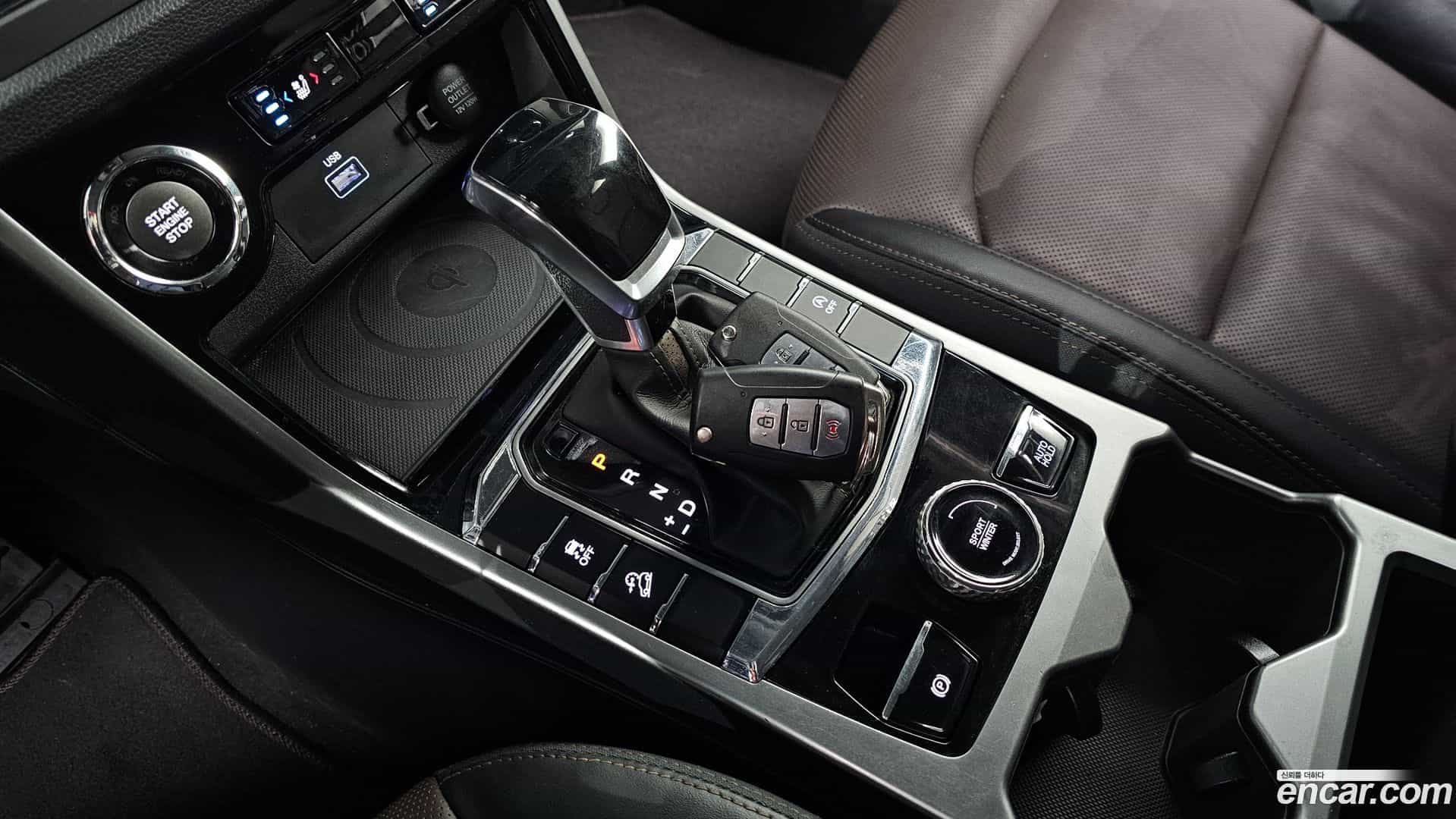 KORANDO KG Mobility 2020.0-INNER-009