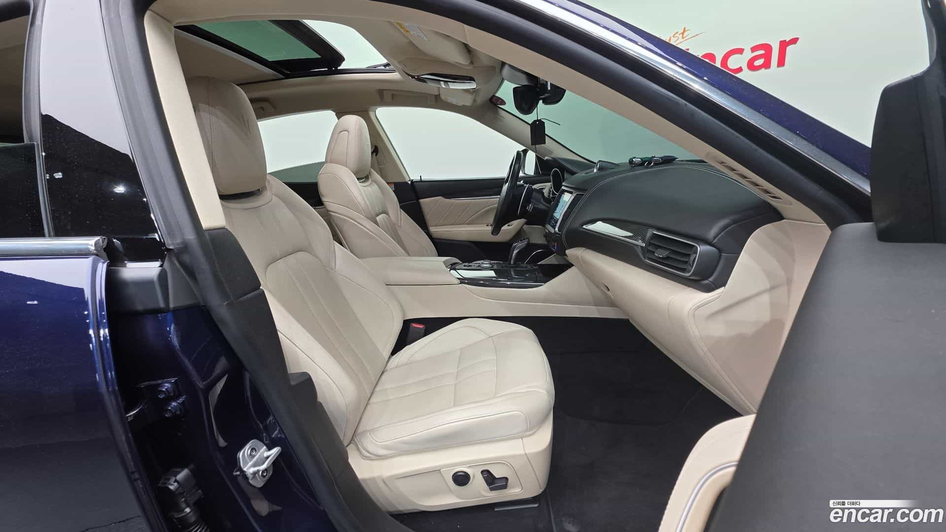 Levante Maserati 2019.11-INNER-010