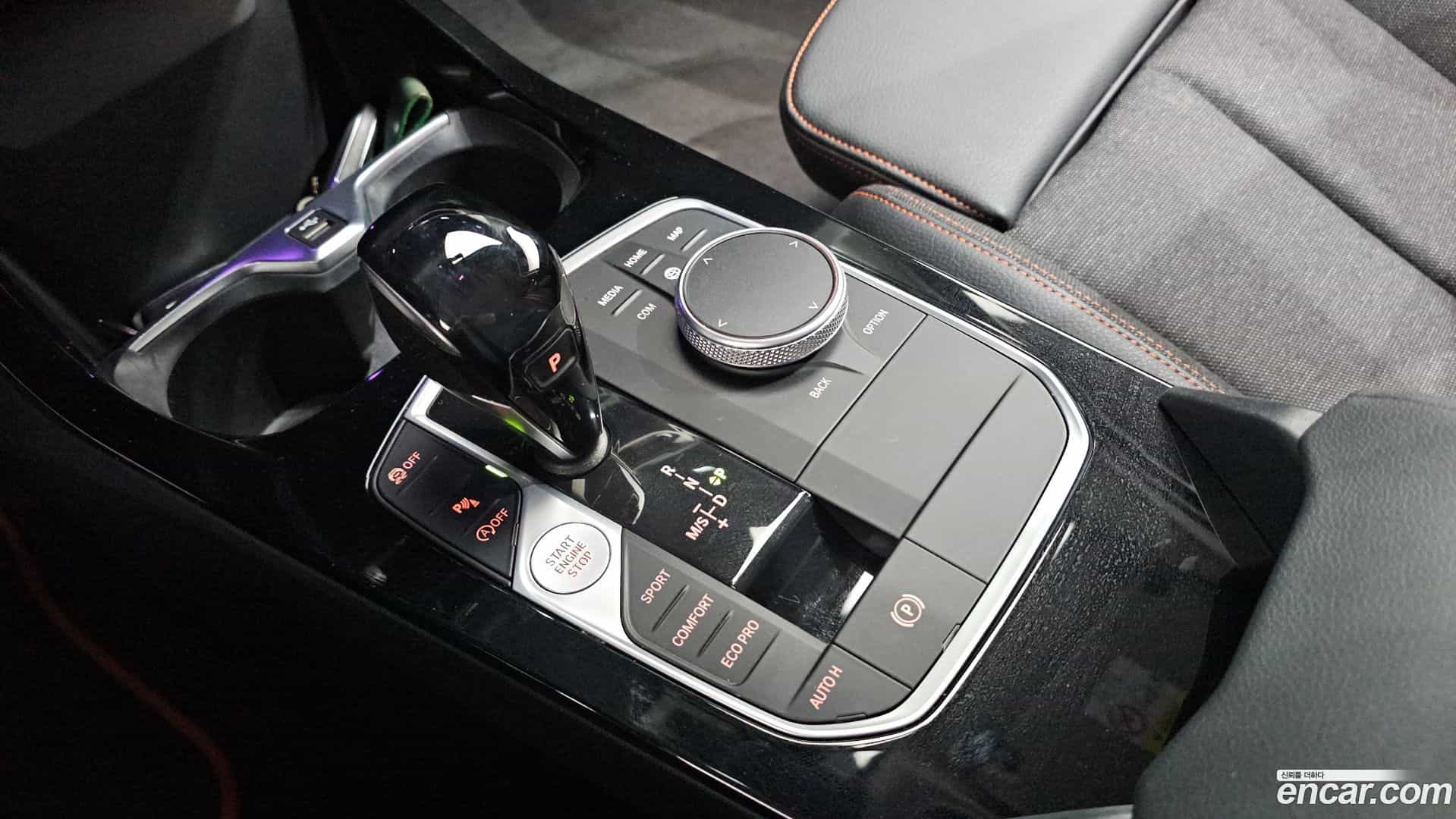1-Series BMW 2020.7-INNER-009