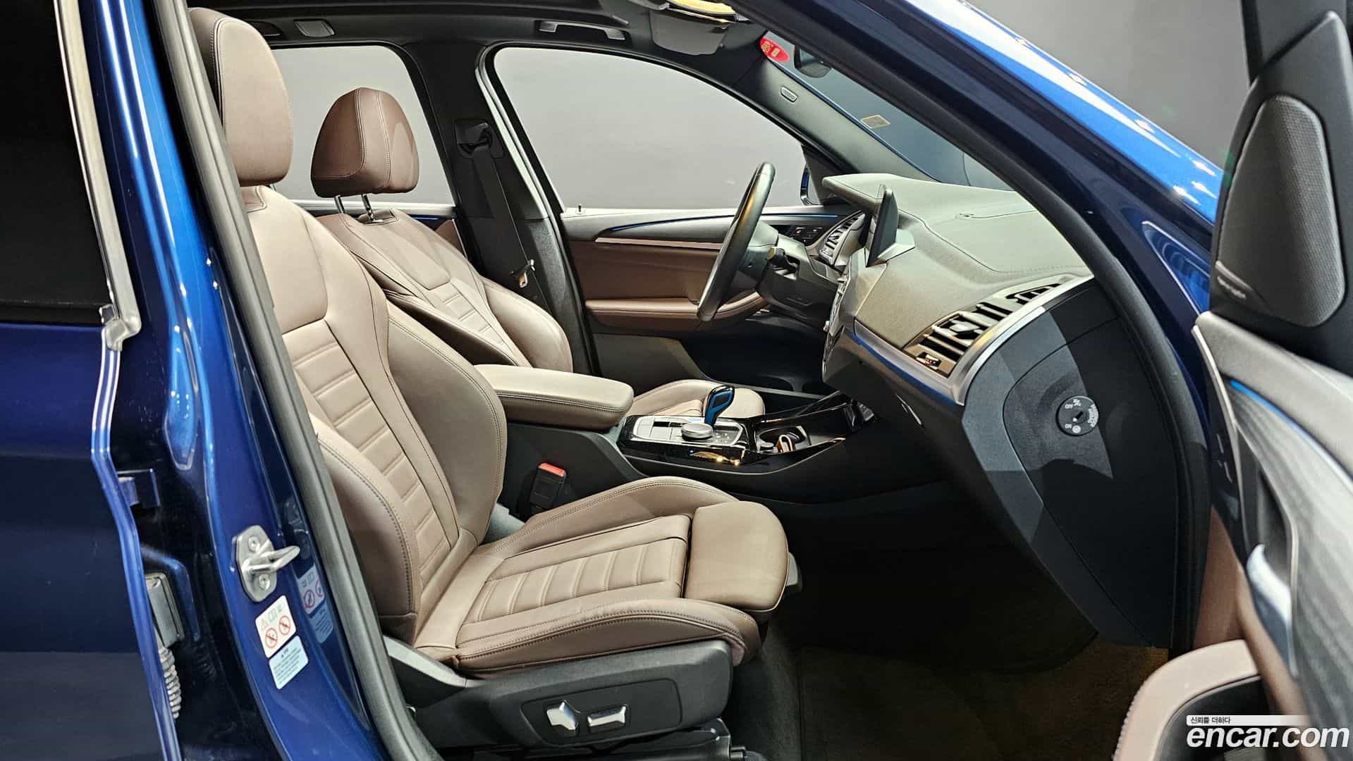 iX3 BMW 2022.8-INNER-010