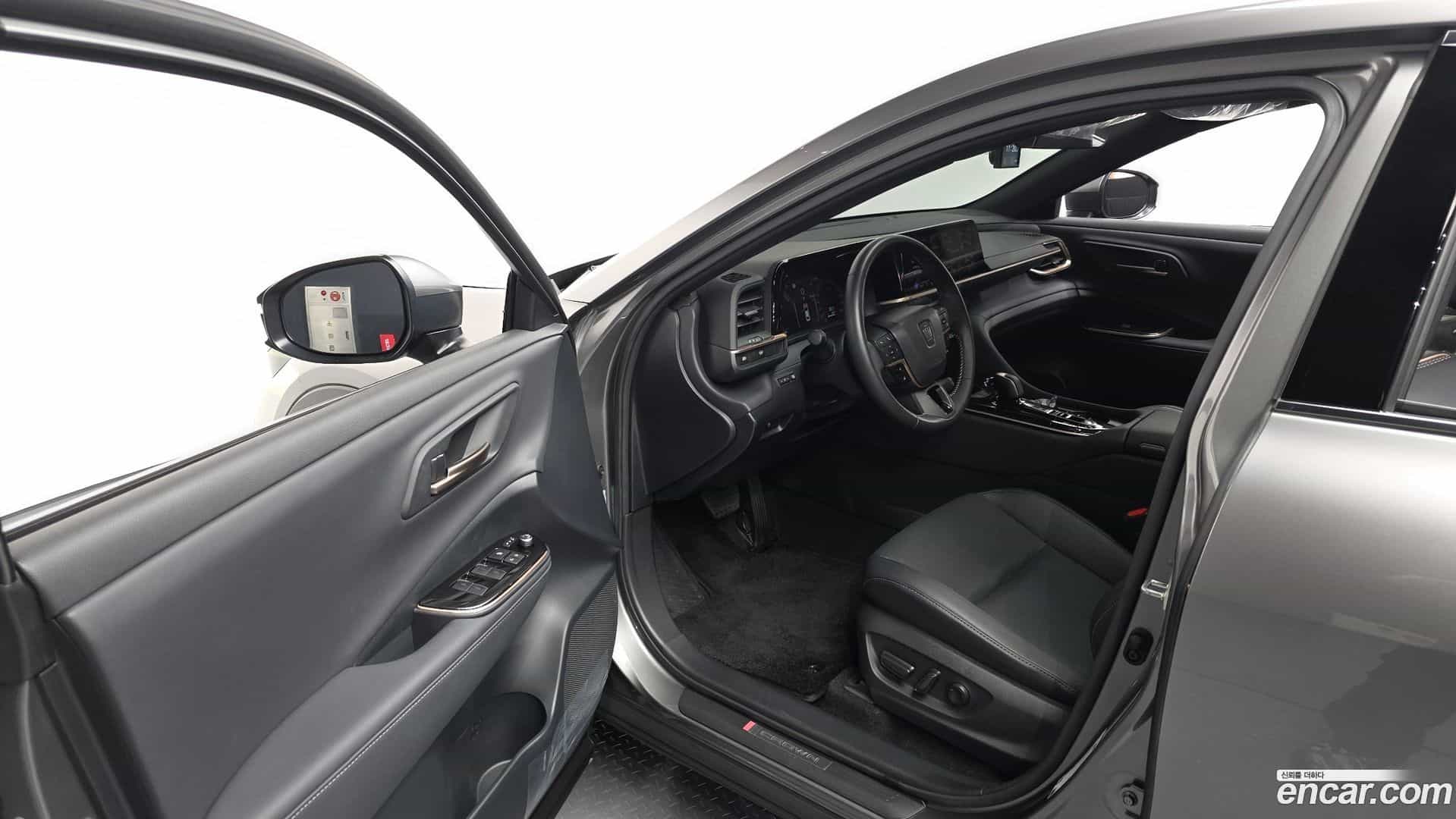 Crown Toyota 2024.5-INNER-010