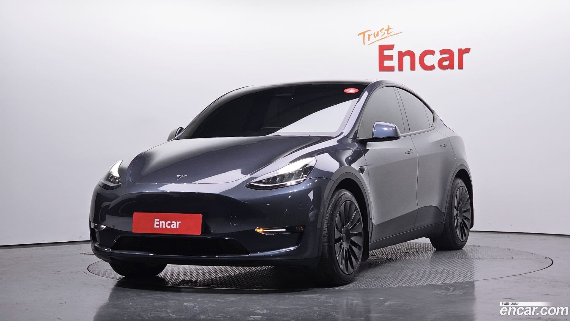Main__Slider__Photo:Model Y Tesla 2022.8-0