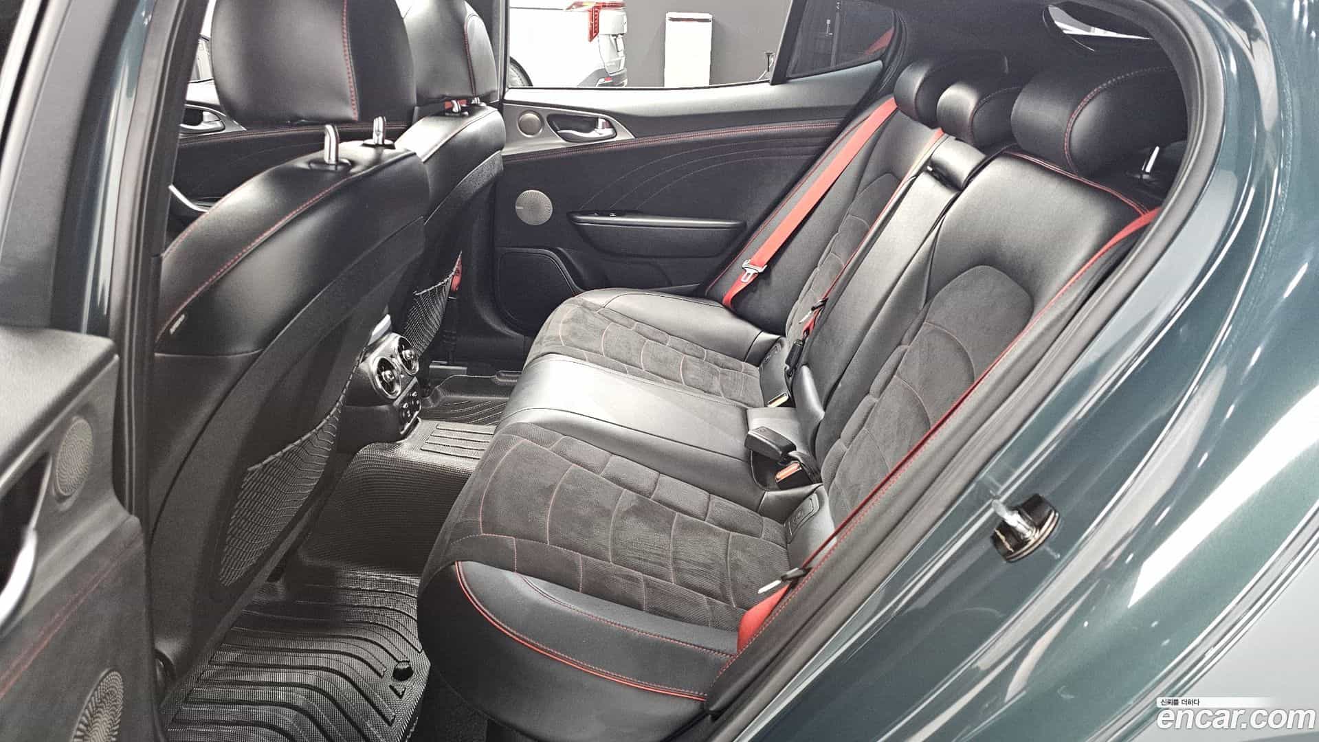 Stinger Kia 2022.4-OPTION-016