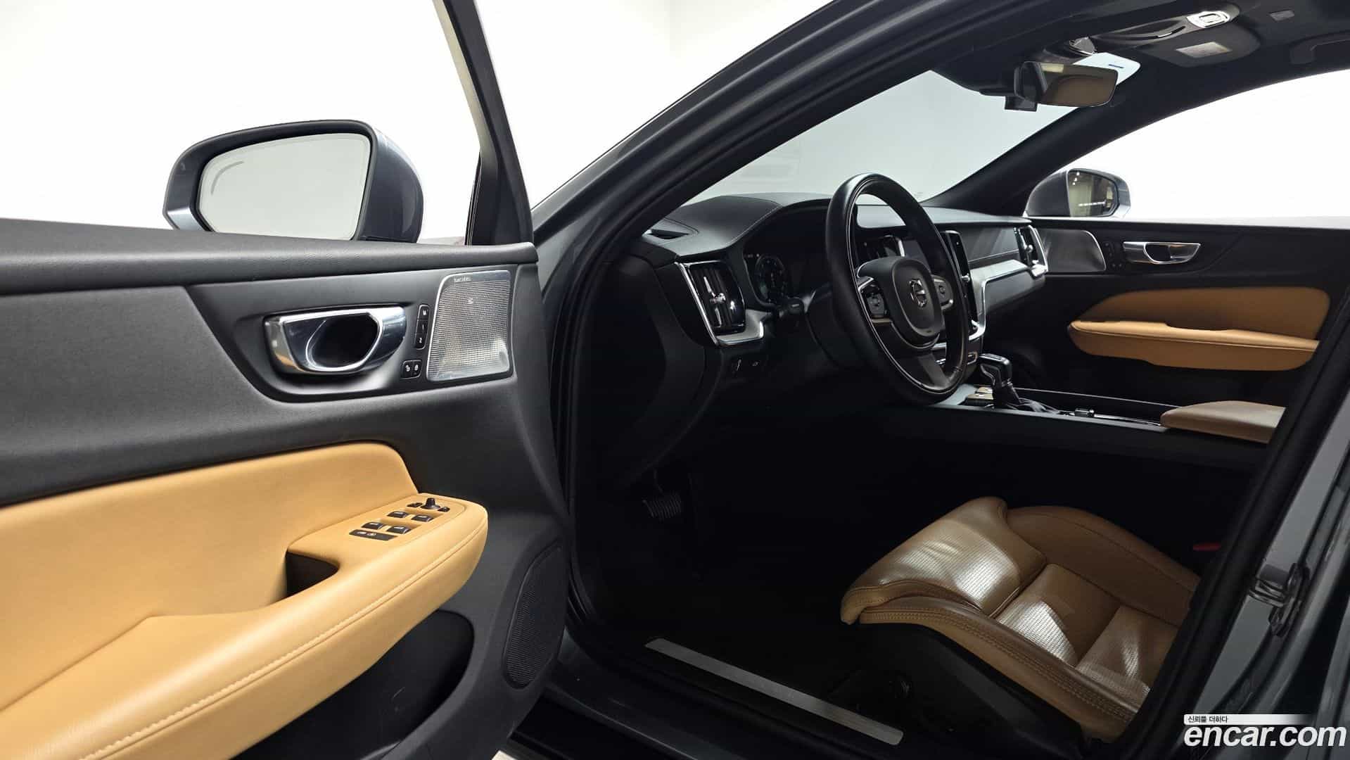 V60 Volvo 2020.4-OPTION-015