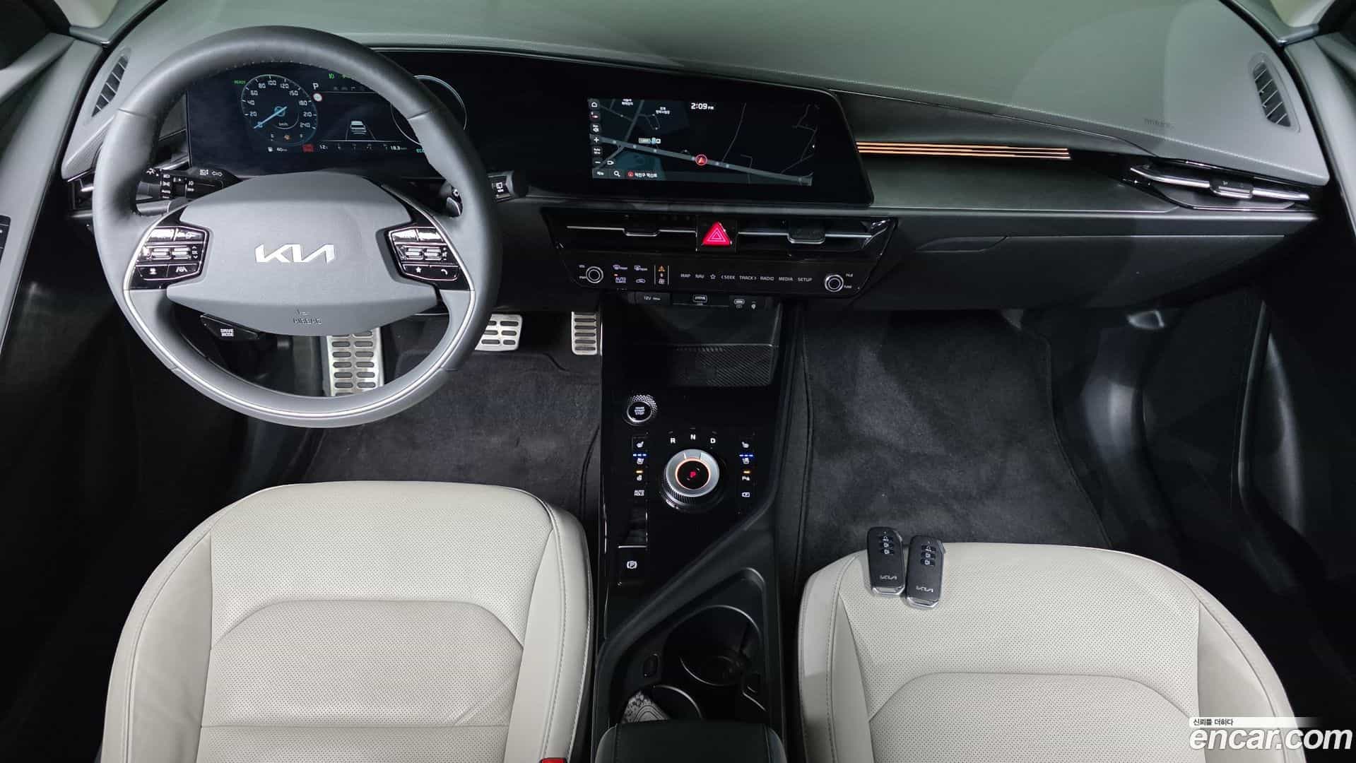 Niro Kia 2023.0-INNER-007