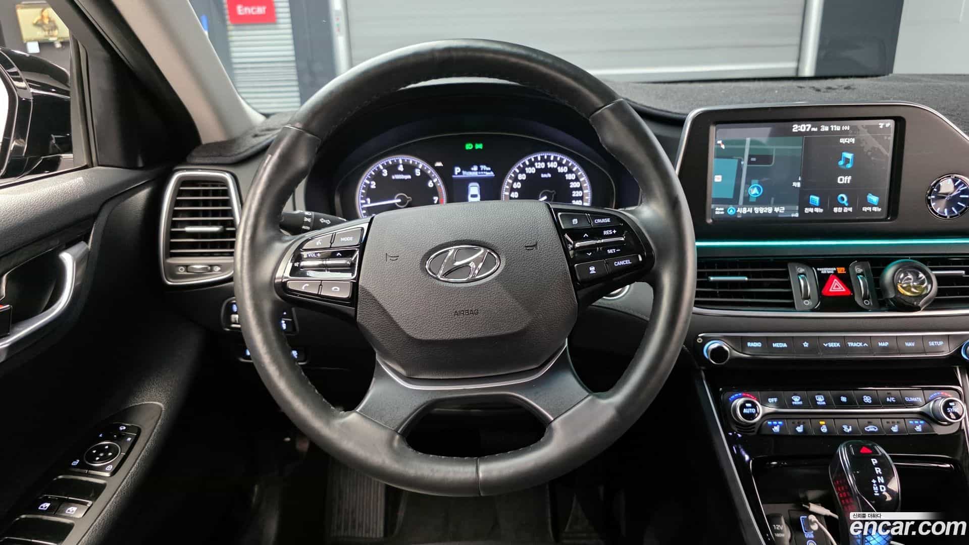 Grandeur Hyundai 2018.10-OPTION-017