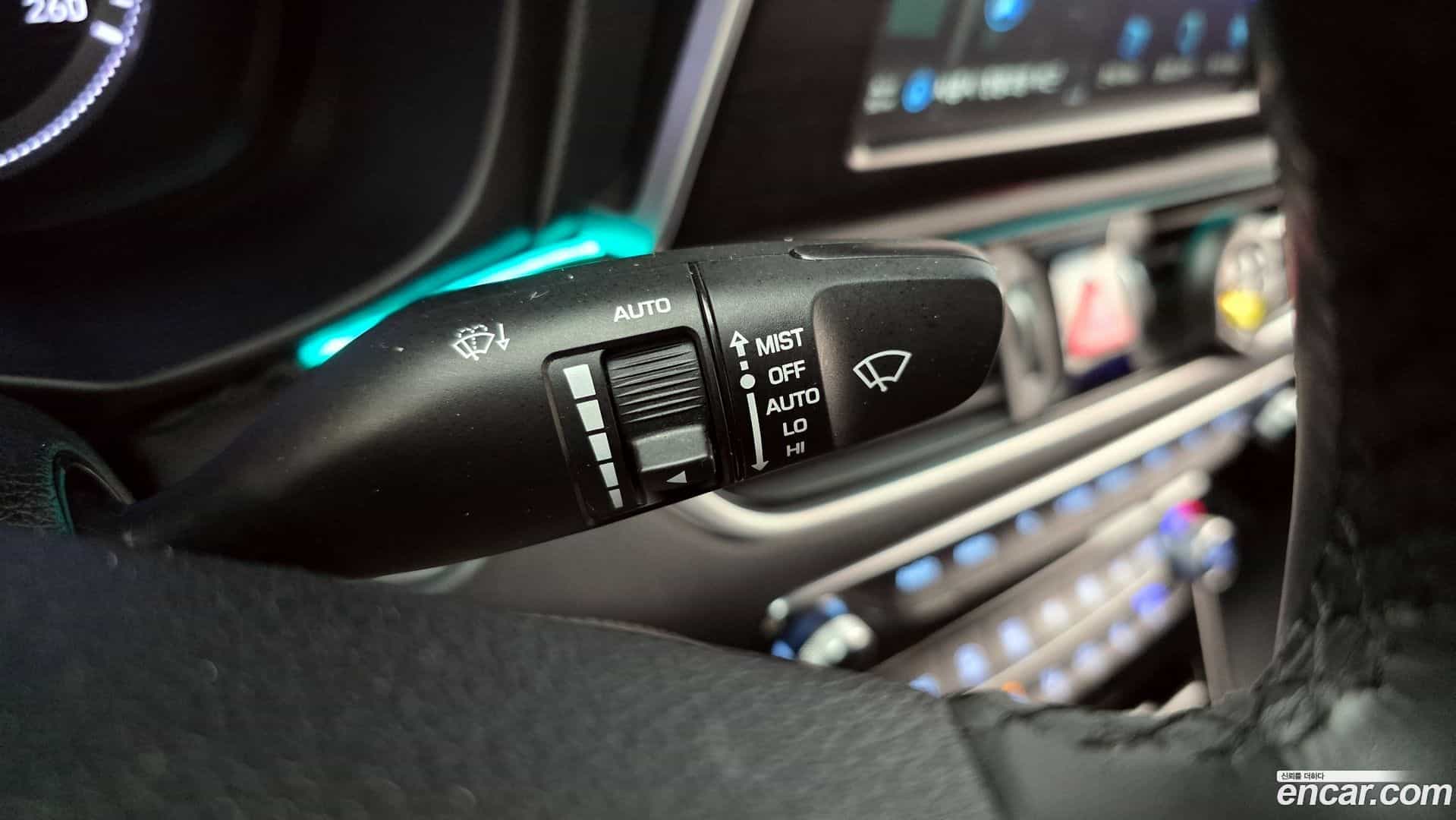 Grandeur Hyundai 2018.10-OPTION-020