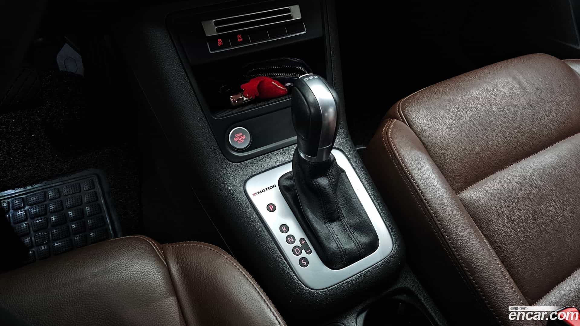Tiguan Volkswagen 2015.7-INNER-009